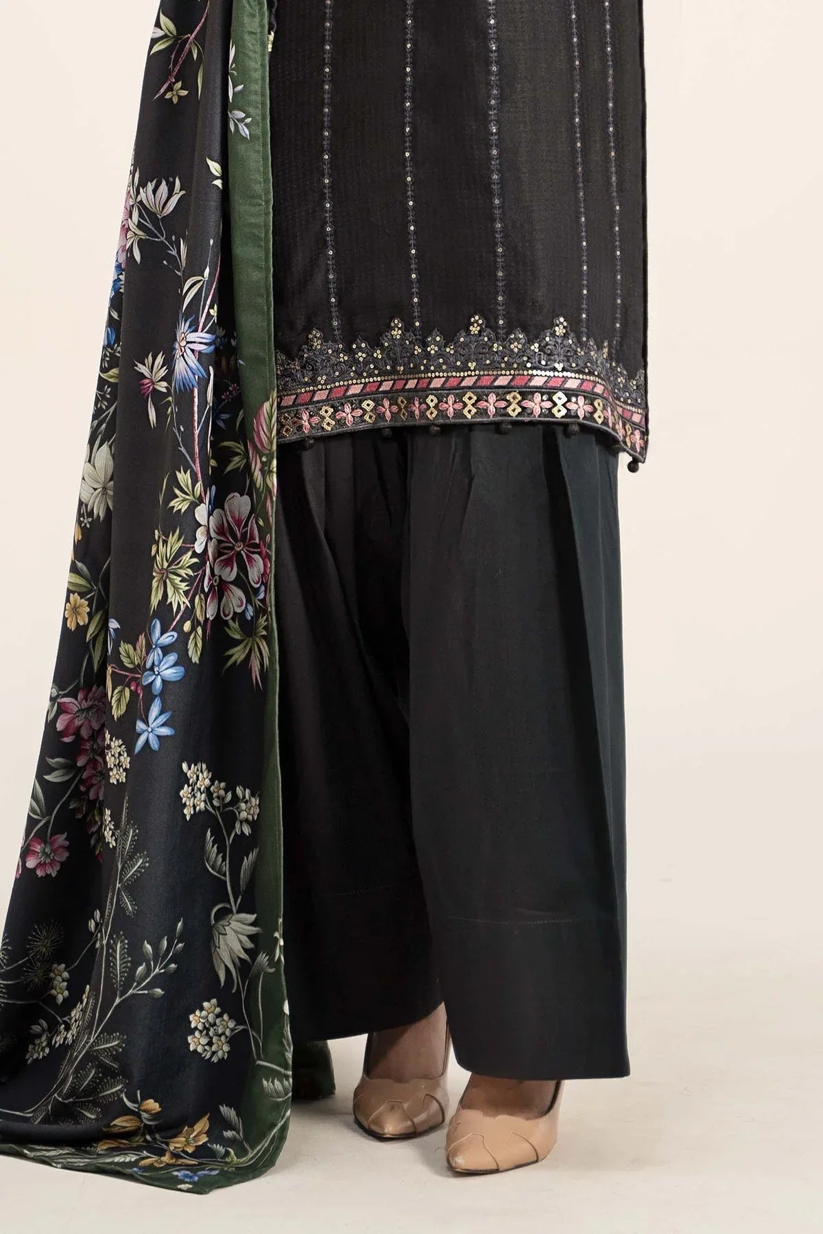 Maria B | Casual Pret 2024 | DW-W24-150 - Aqsa Fabrics