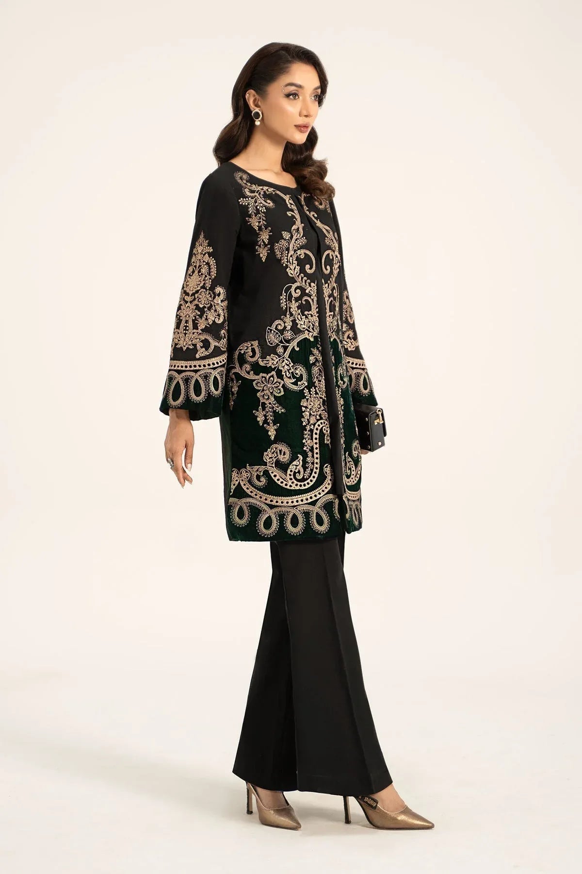 Maria B | Casual Pret 2024 | Khaddar Suit | DW-W24-113 - Aqsa Fabrics