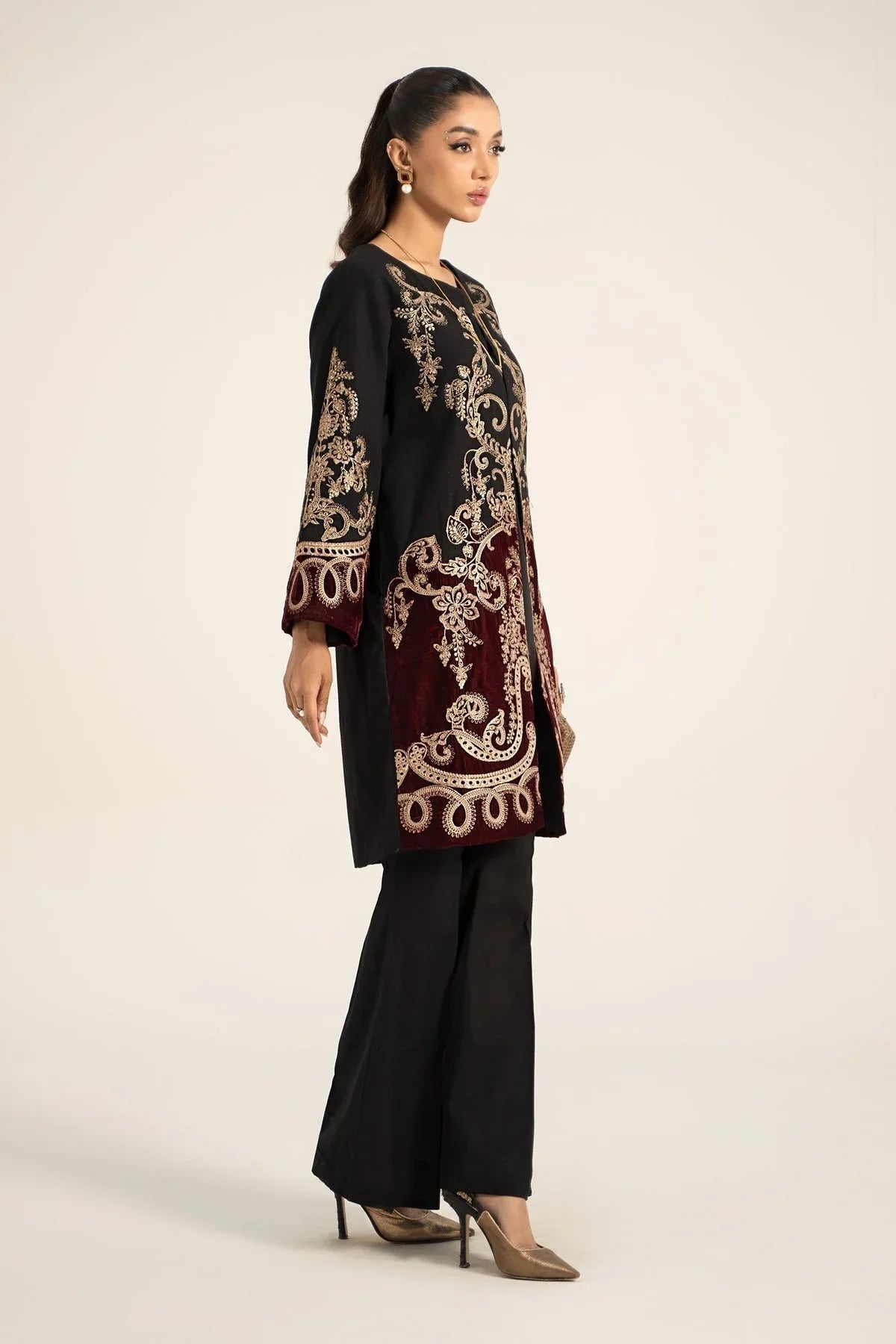 Maria B | Casual Pret 2024 | Khaddar Suit | DW-W24-113 - Aqsa Fabrics