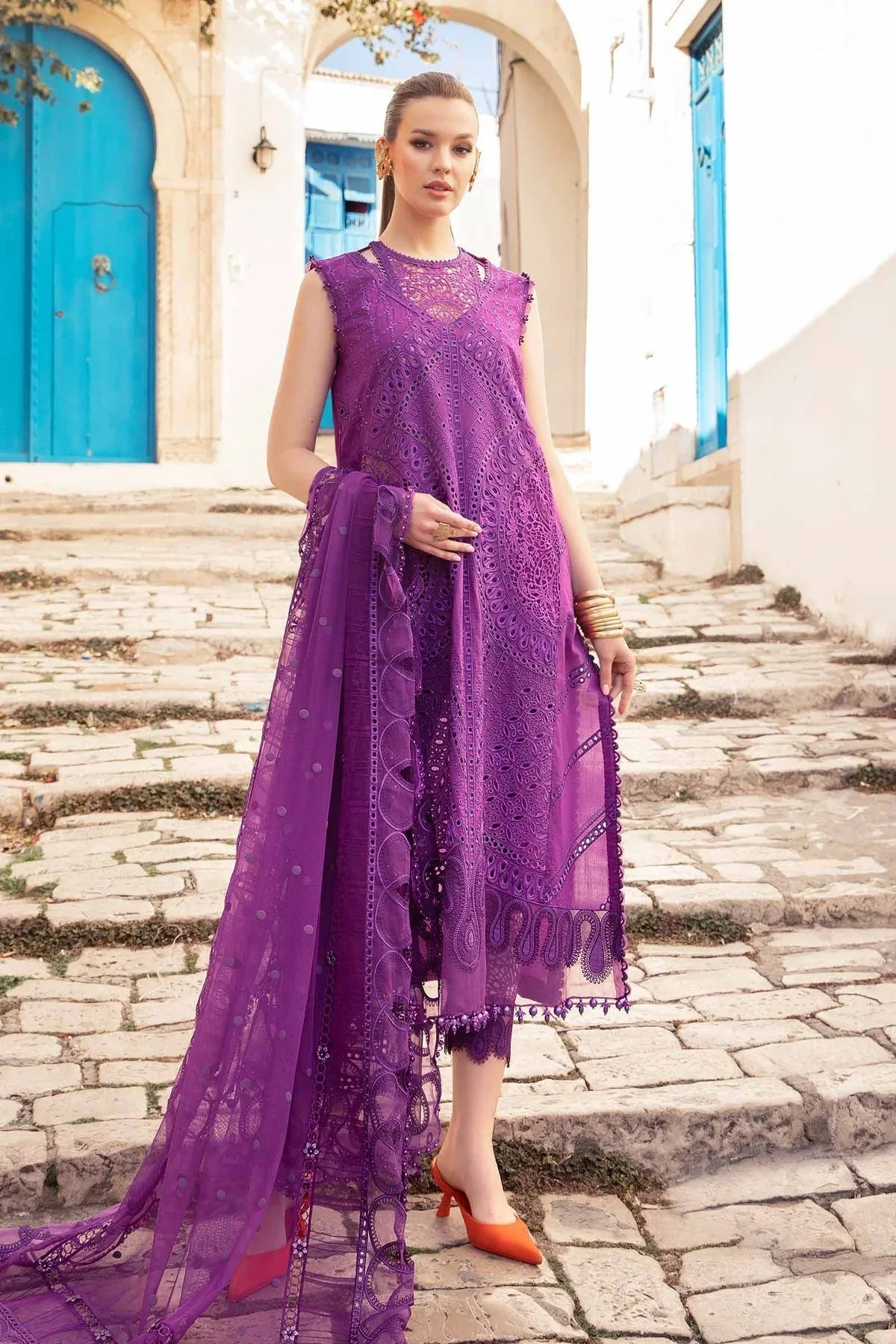 Maria B - D-2402-B - Lawn - Aqsa Fabrics