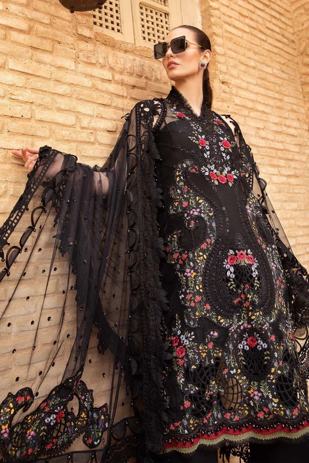 Maria B - D-2405-B - Lawn - Aqsa Fabrics