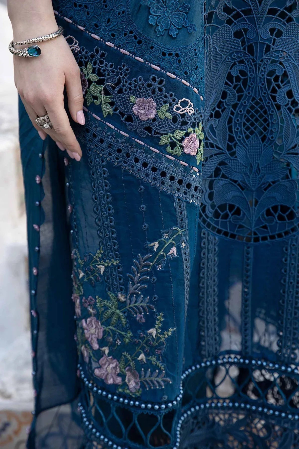 Maria B - D-2415-A - Lawn - Aqsa Fabrics