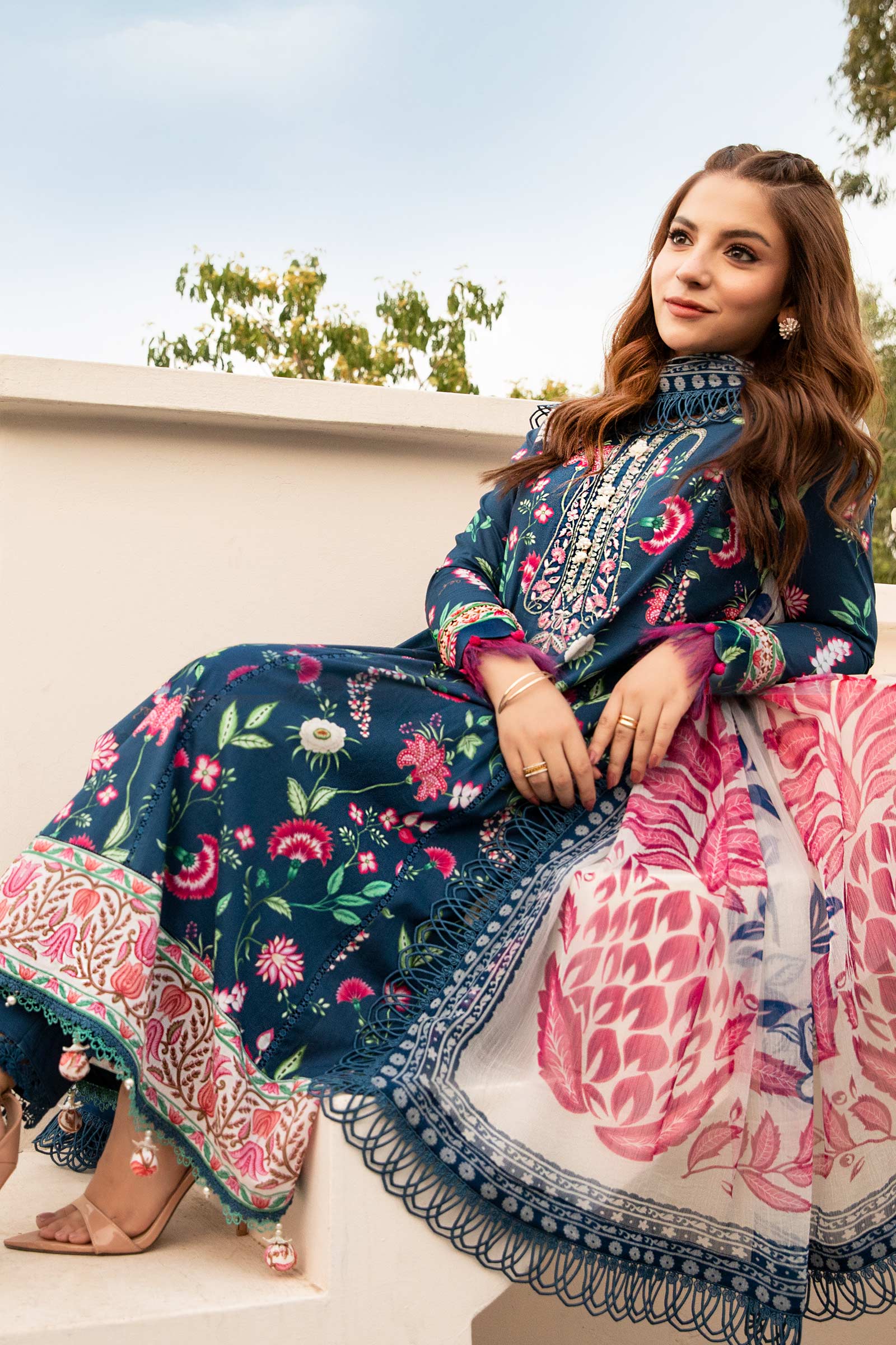 Maria B | Eid Basic Lawn | MB-CUS25-901B - Aqsa Fabrics