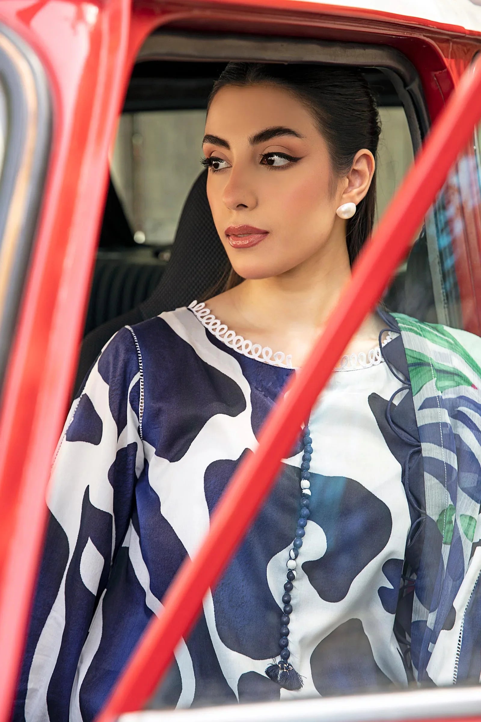 Maria B | Eid Basic Lawn | MB-CUS25-905B - Aqsa Fabrics