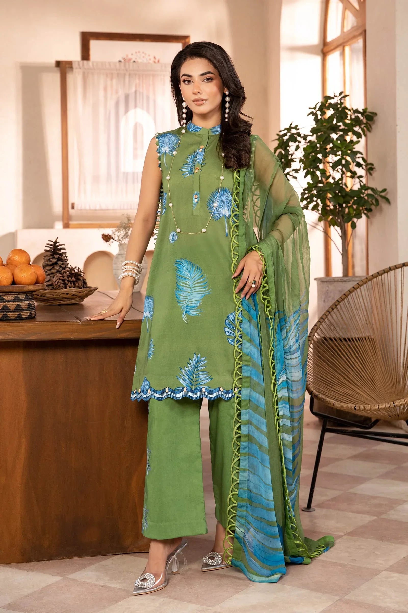 Maria B | Eid Basic Lawn | MB-CUS25-906A - Aqsa Fabrics