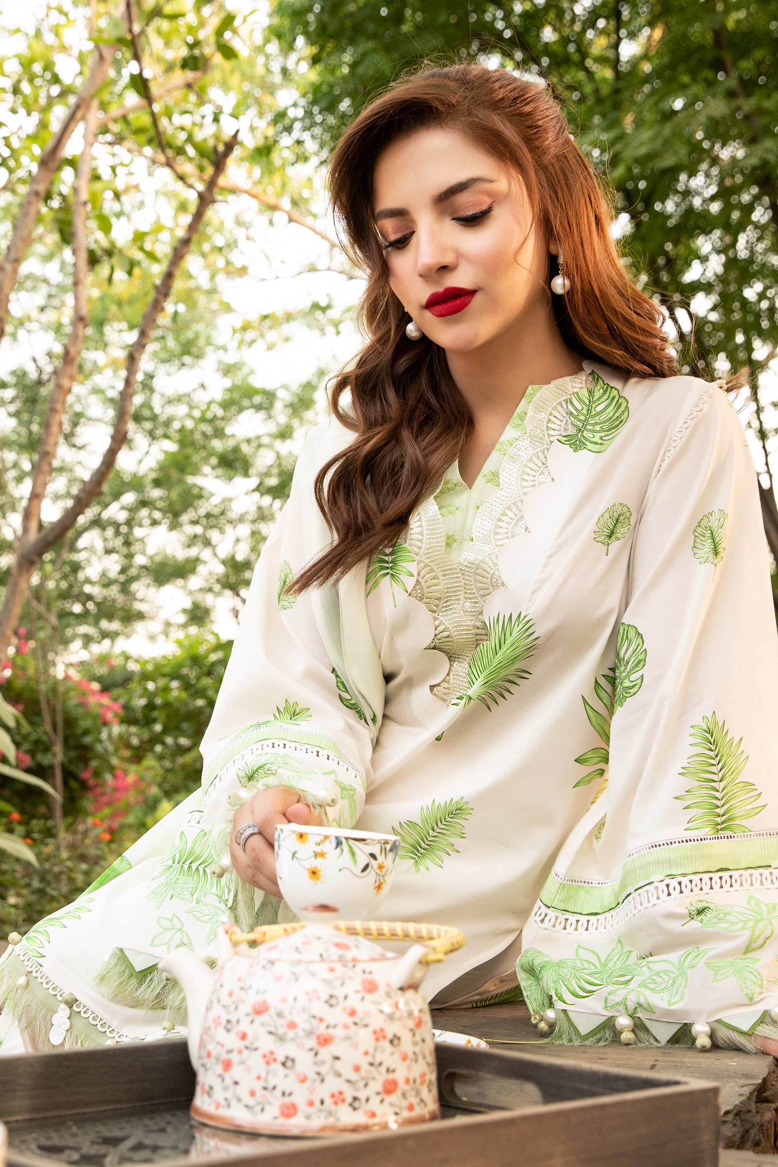 Maria B | Eid Basic Lawn | MB-CUS25-906B - Aqsa Fabrics