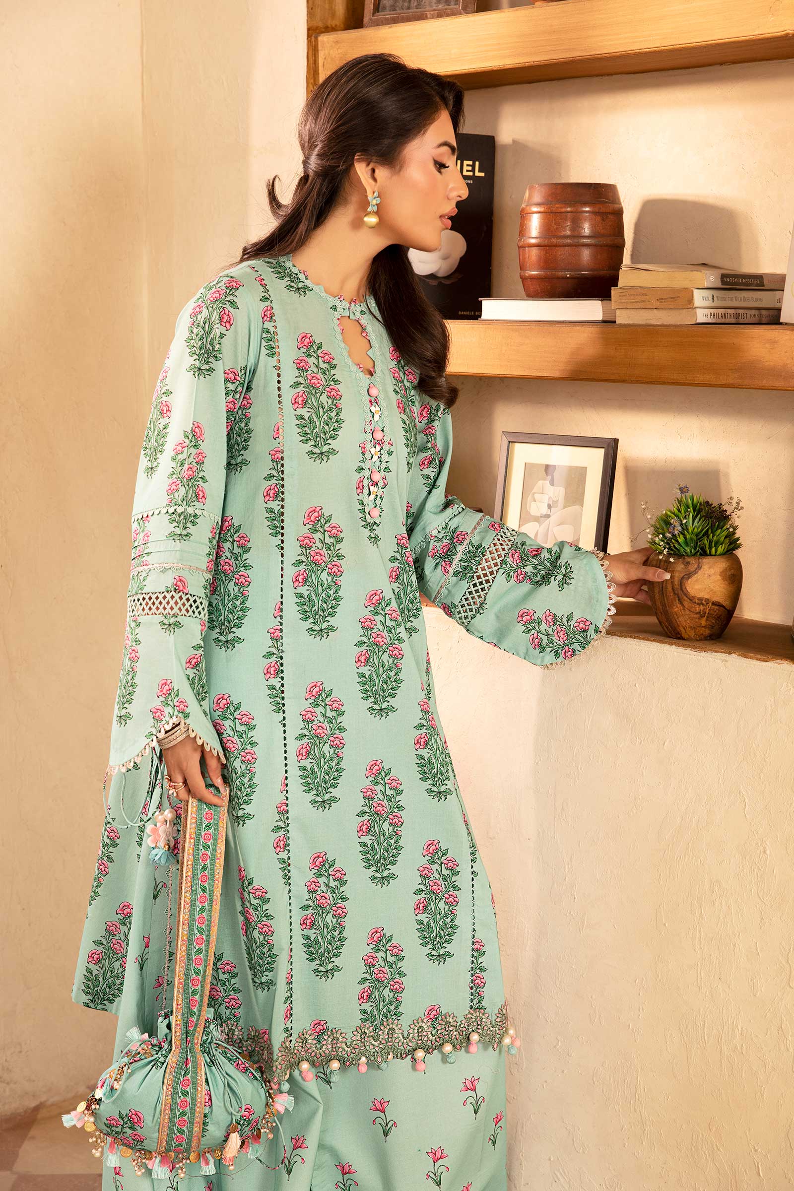 Maria B | Eid Basic Lawn | MB-CUS25-908B - Aqsa Fabrics
