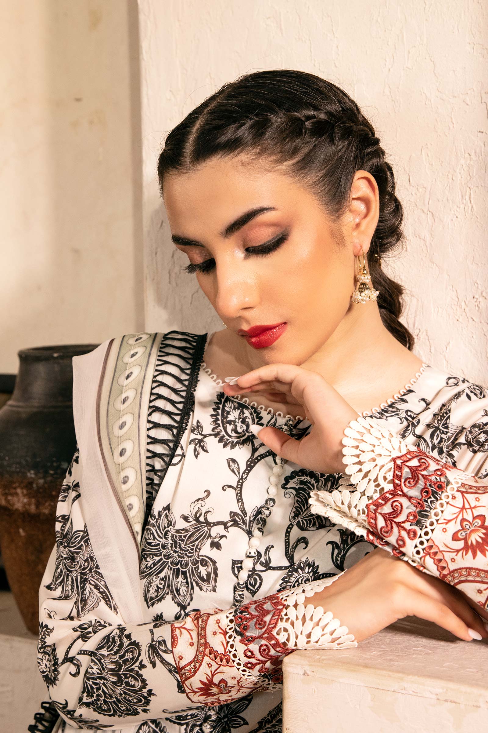 Maria B | Eid Basic Lawn | MB-CUS25-909A - Aqsa Fabrics