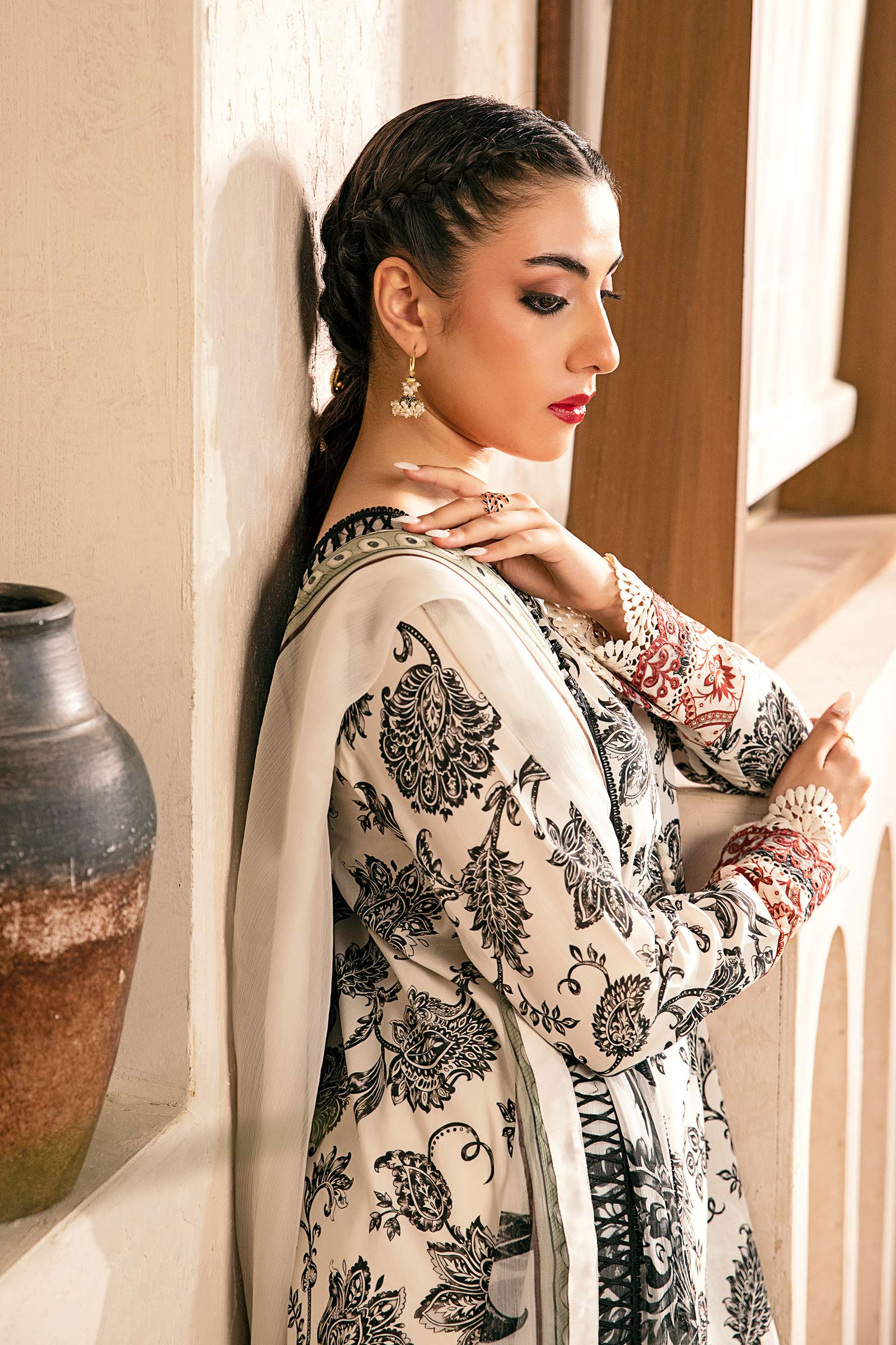 Maria B | Eid Basic Lawn | MB-CUS25-909A - Aqsa Fabrics
