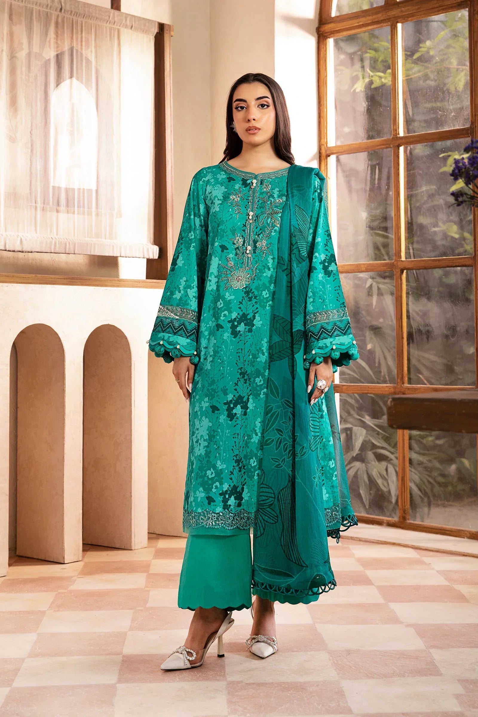 Maria B | Eid Basic Lawn | MB-CUS25-910A - Aqsa Fabrics