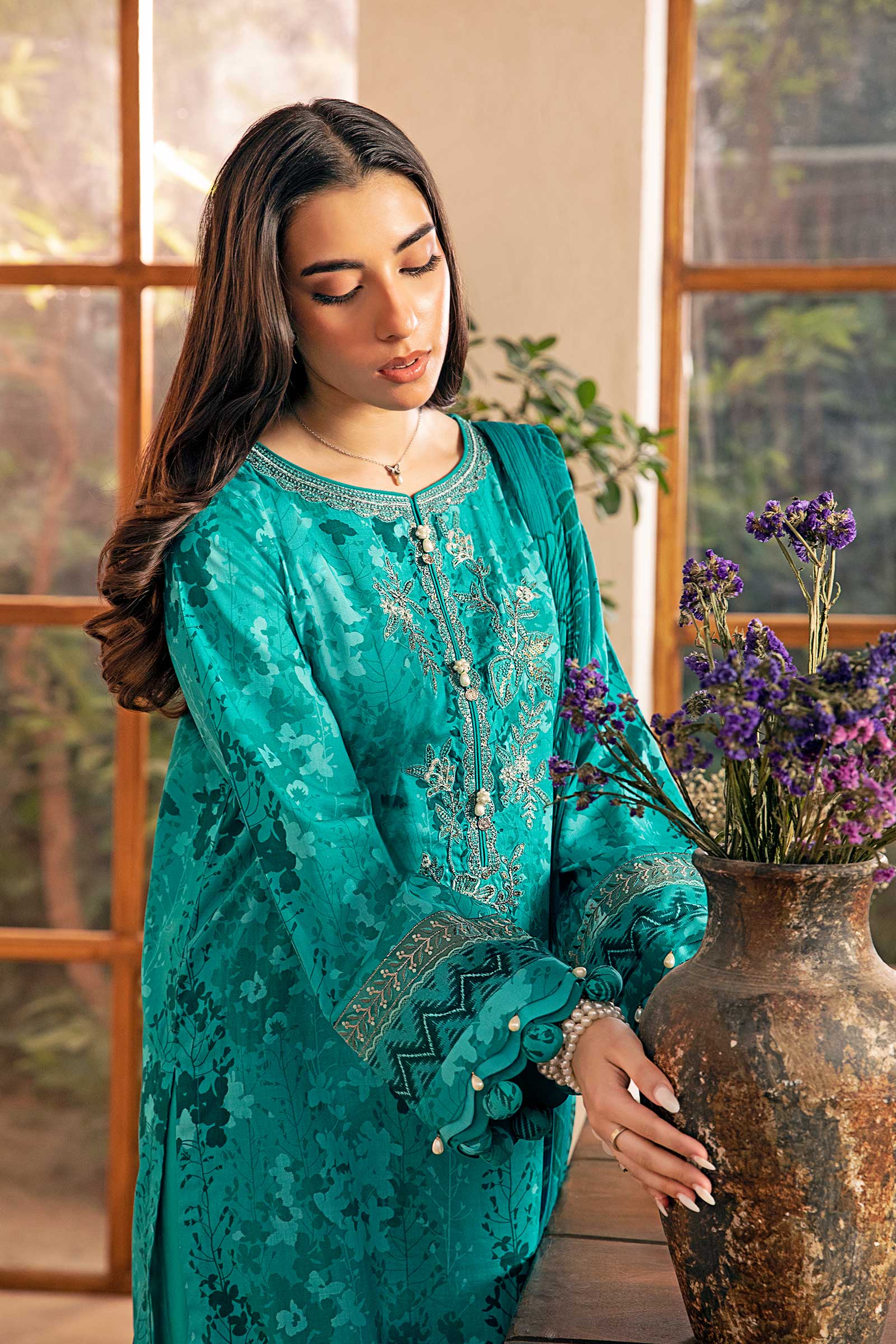 Maria B | Eid Basic Lawn | MB-CUS25-910A - Aqsa Fabrics