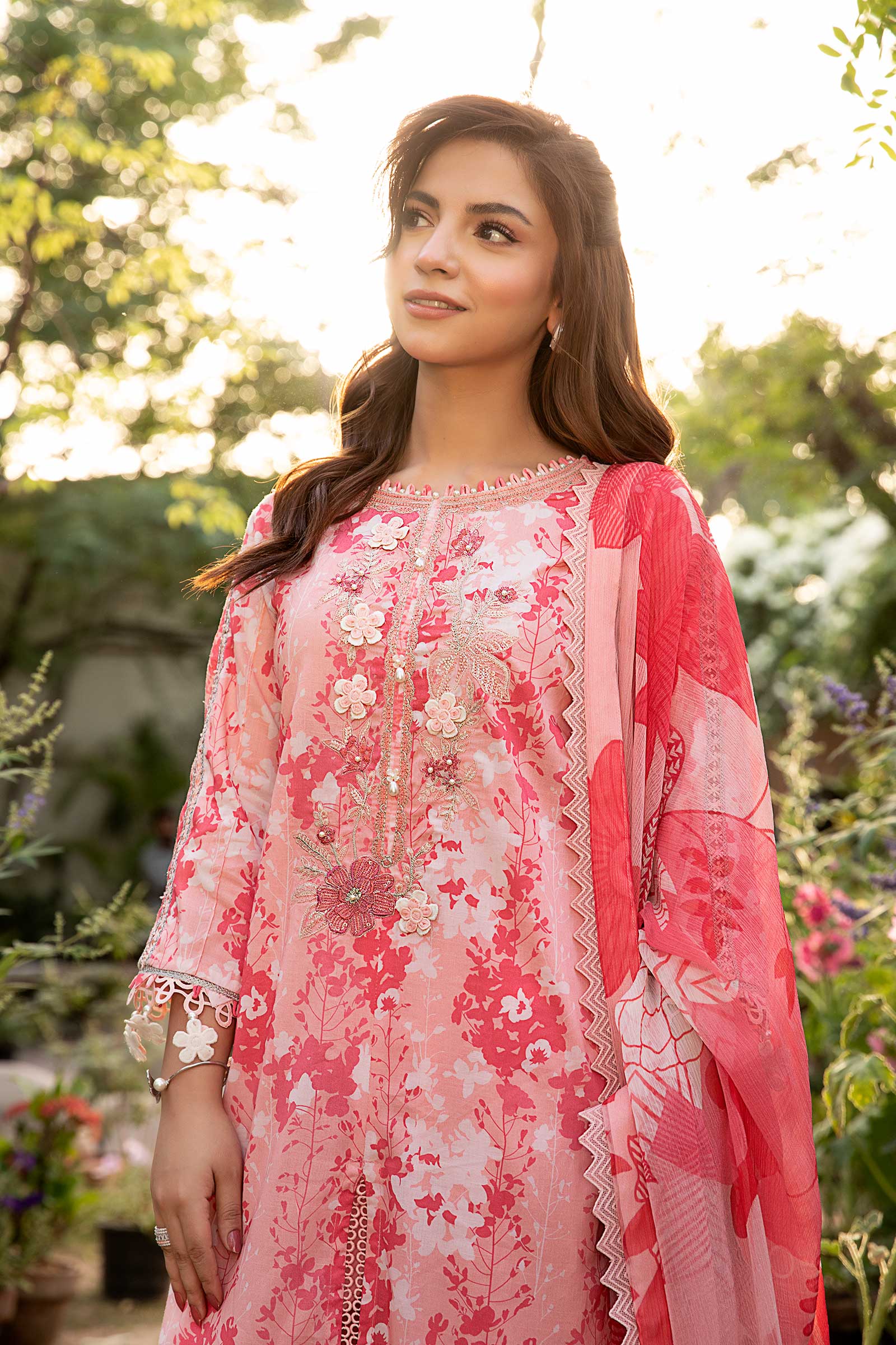 Maria B | Eid Basic Lawn | MB-CUS25-910B - Aqsa Fabrics