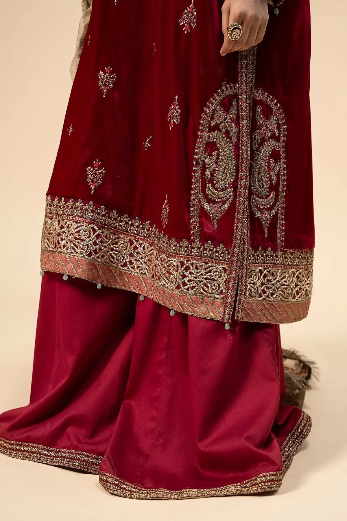 Maria B | Formal Wears | Velvet Suit | SF-W24-29 - Aqsa Fabrics
