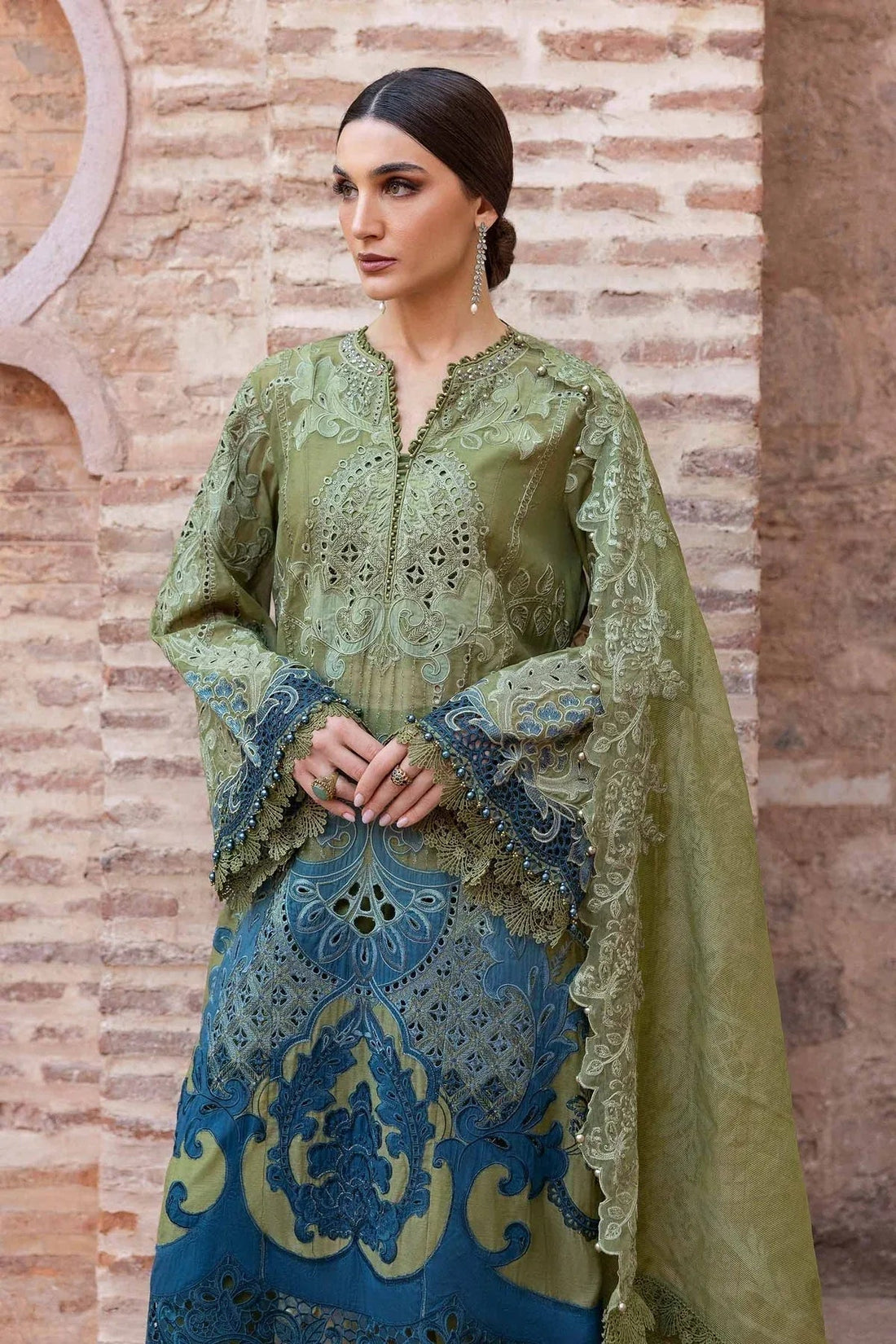 Maria B | Luxury Lawn 25 | D-2501-A - Aqsa Fabrics