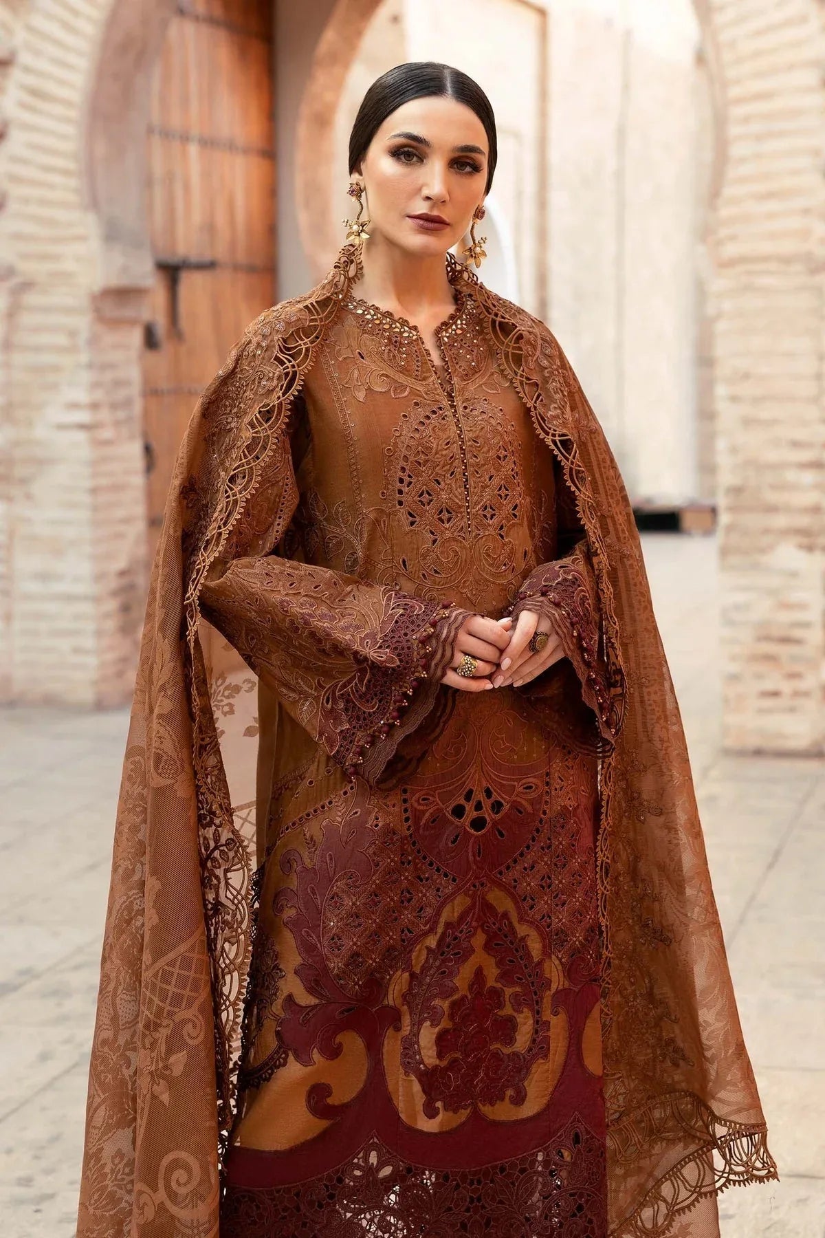 Maria B | Luxury Lawn 25 | D-2501-B - Aqsa Fabrics