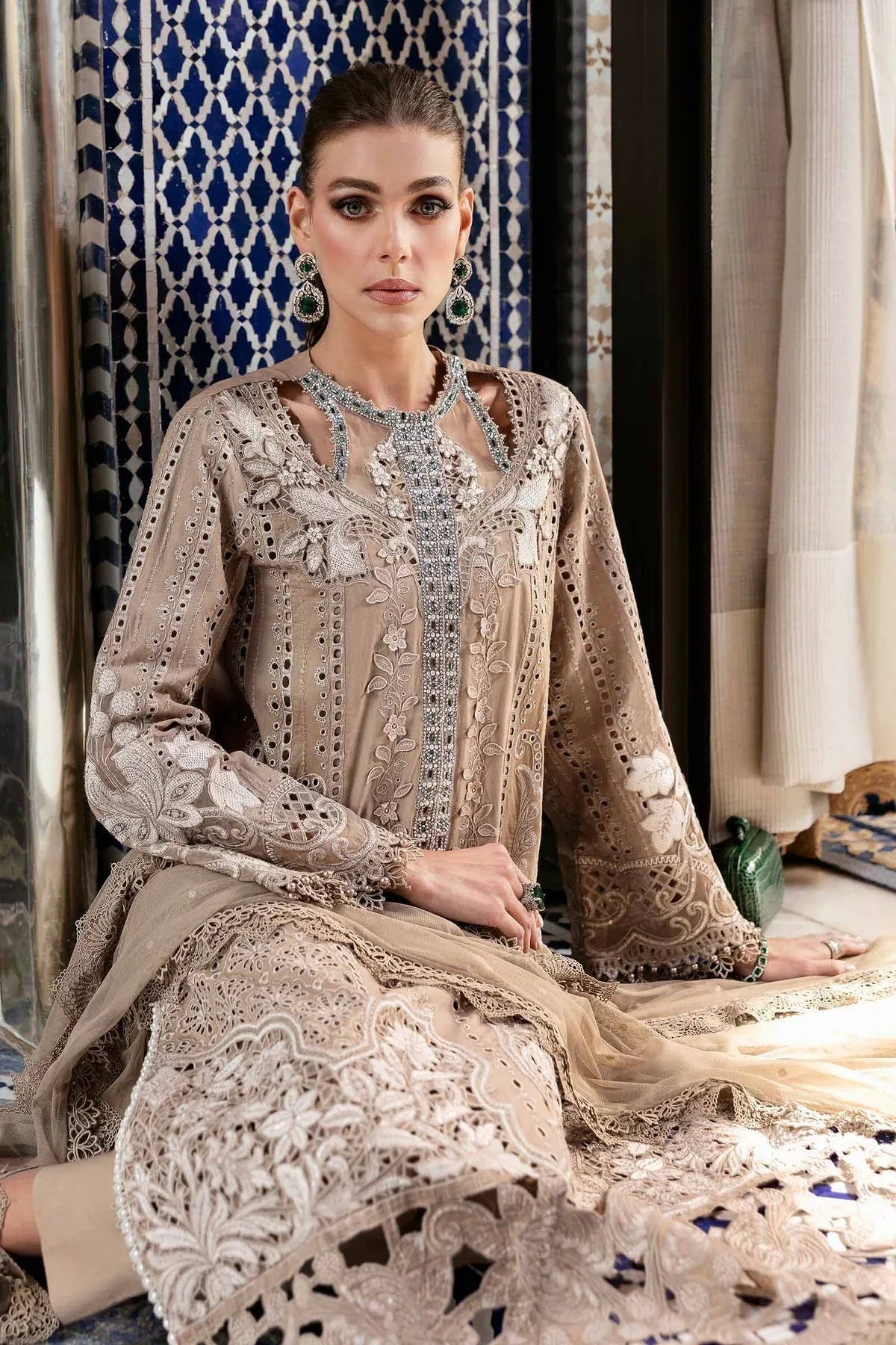 Maria B | Luxury Lawn 25 | D-2502-A - Aqsa Fabrics