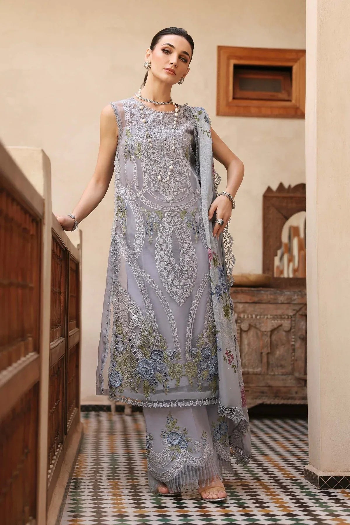Maria B | Luxury Lawn 25 | D-2509-B - Aqsa Fabrics