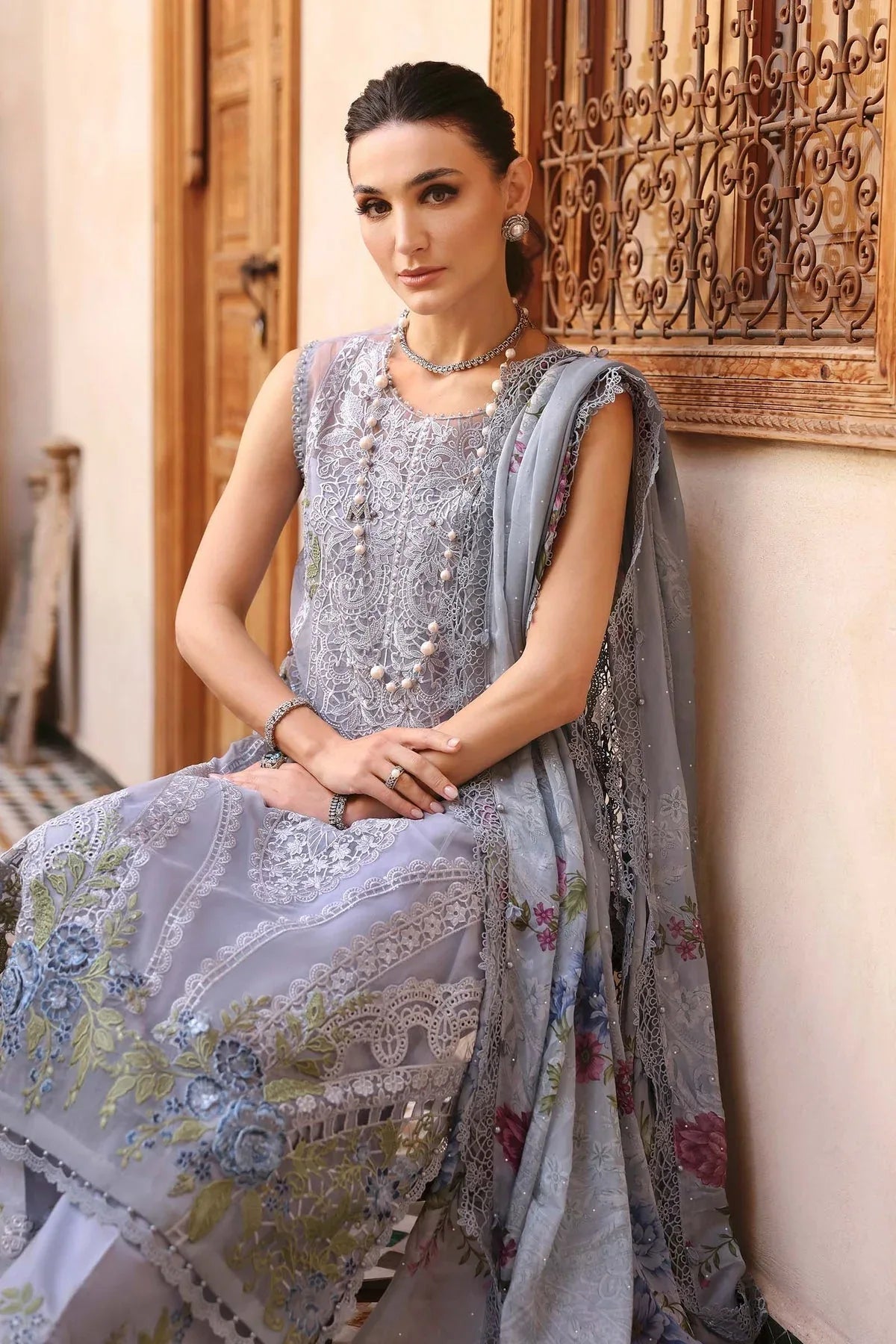 Maria B | Luxury Lawn 25 | D-2509-B - Aqsa Fabrics