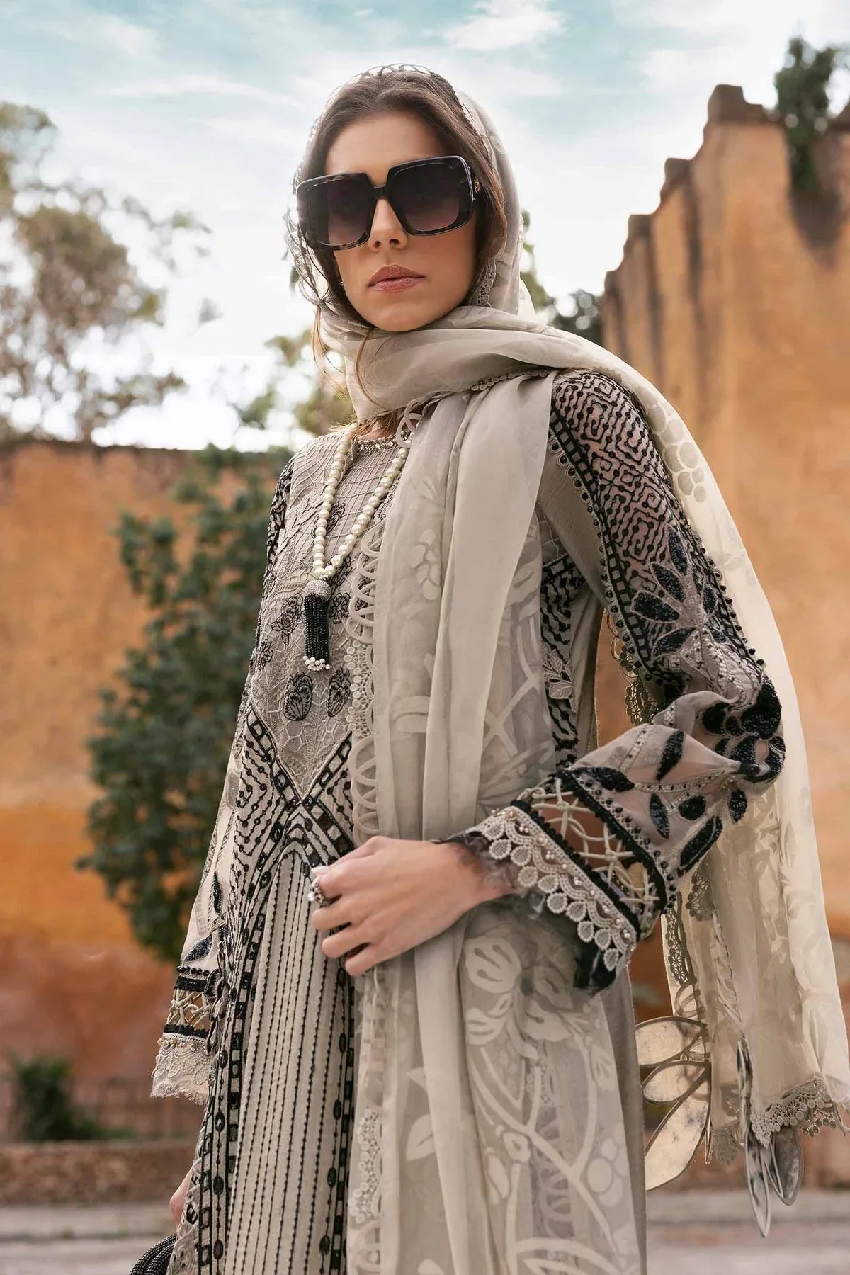 Maria B | Luxury Lawn 25 | D-2510-B - Aqsa Fabrics