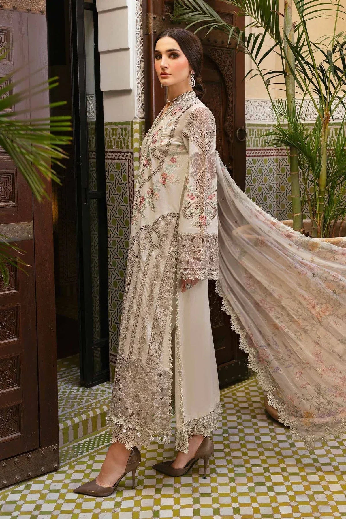 Maria B | Luxury Lawn 25 | D-2514-B - Aqsa Fabrics