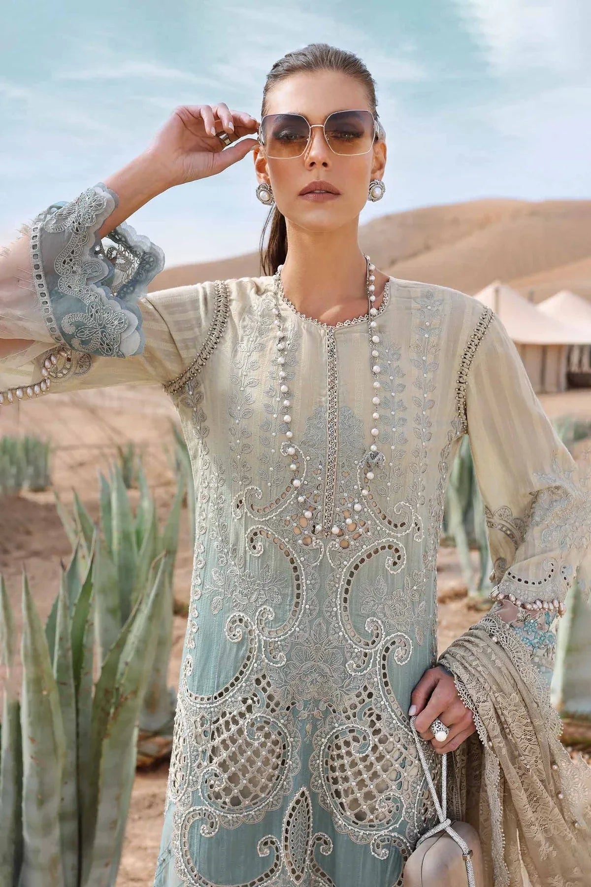 Maria B | Luxury Lawn 25 | D-2515-B - Aqsa Fabrics