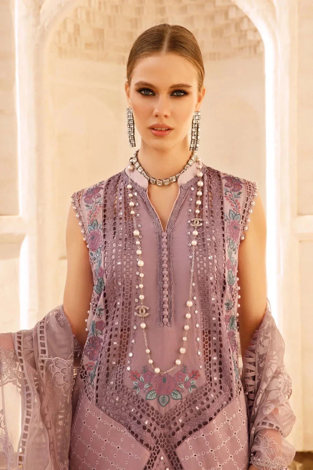 Maria B | Luxury Lawn |  D-2301-A - Aqsa Fabrics