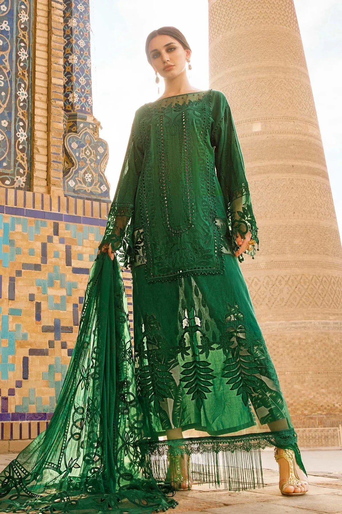 Maria B | Luxury Lawn | D-2310-B - Aqsa Fabrics