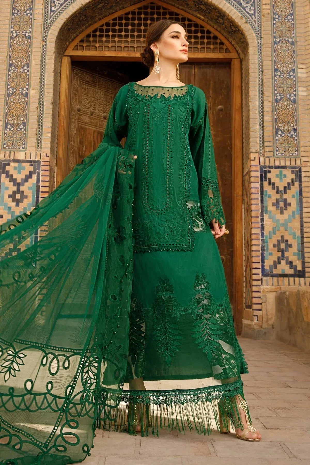 Maria B | Luxury Lawn | D-2310-B - Aqsa Fabrics