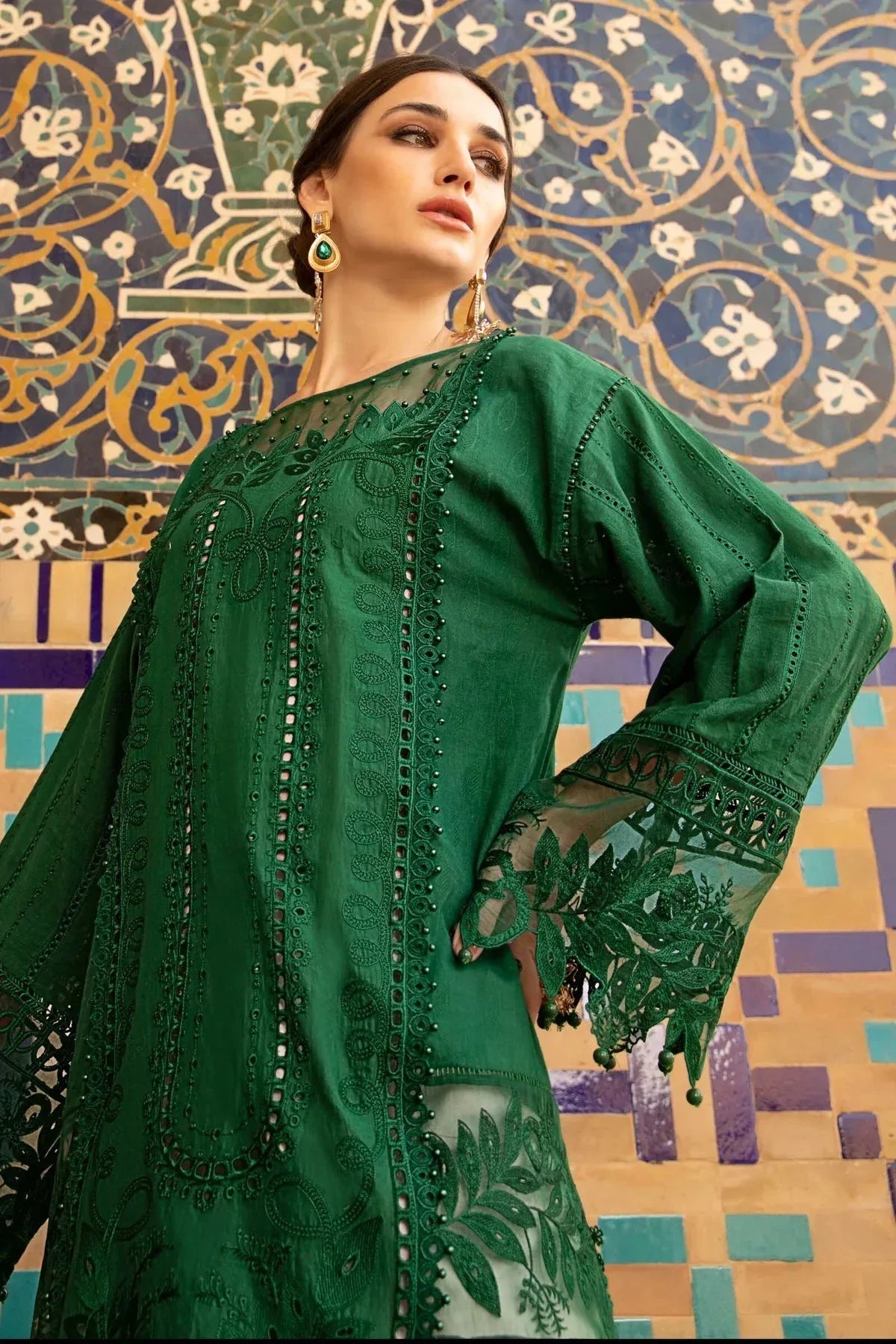 Maria B | Luxury Lawn | D-2310-B - Aqsa Fabrics