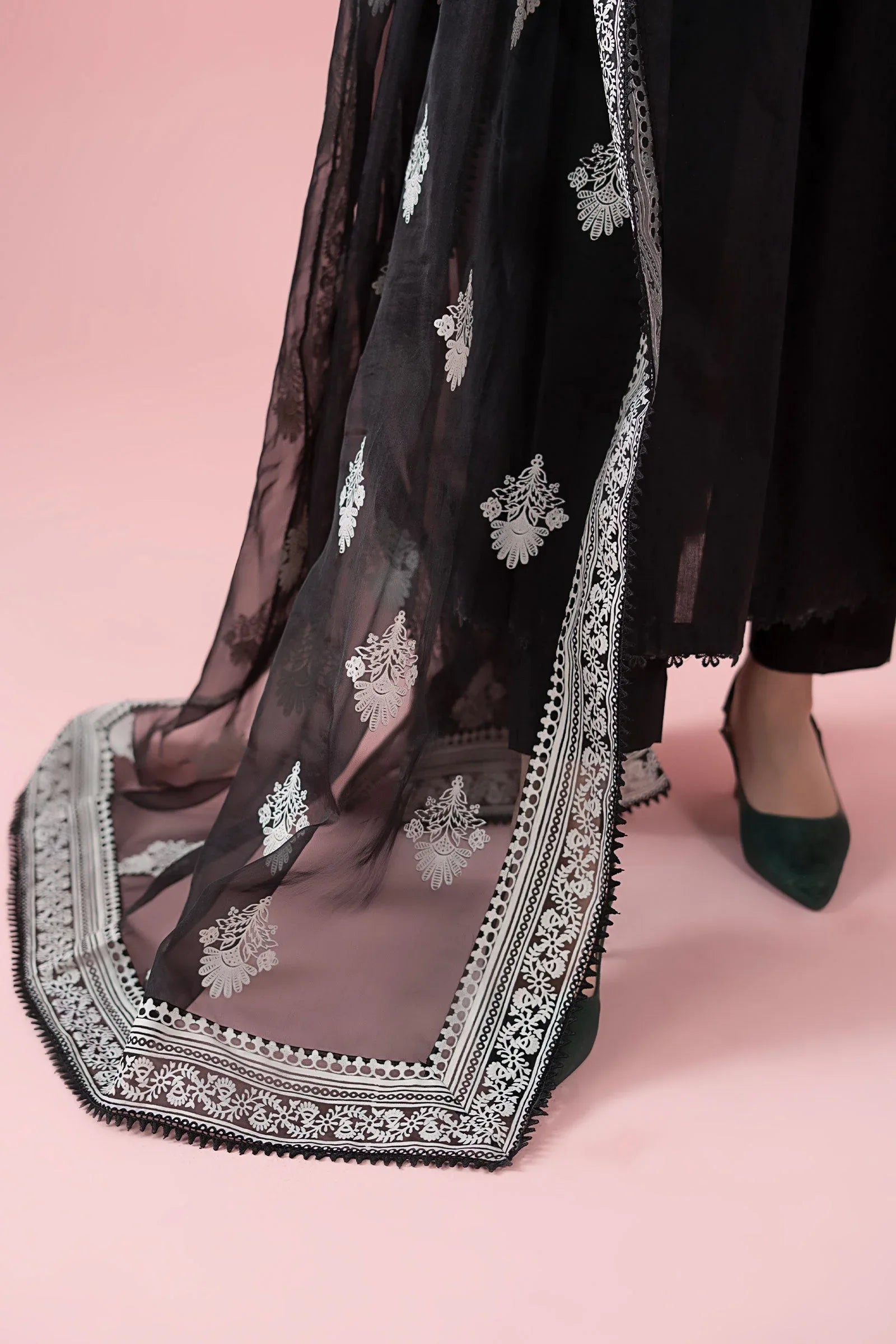 Maria B | Luxury Pret 25 | DW-EA25-37 - Aqsa Fabrics