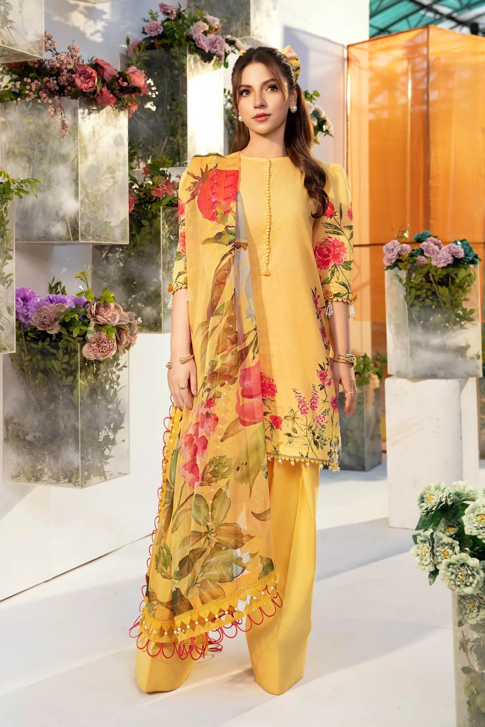 Maria B | M Basic Summer Lawn 25 | MB-CUS25-701A - Aqsa Fabrics