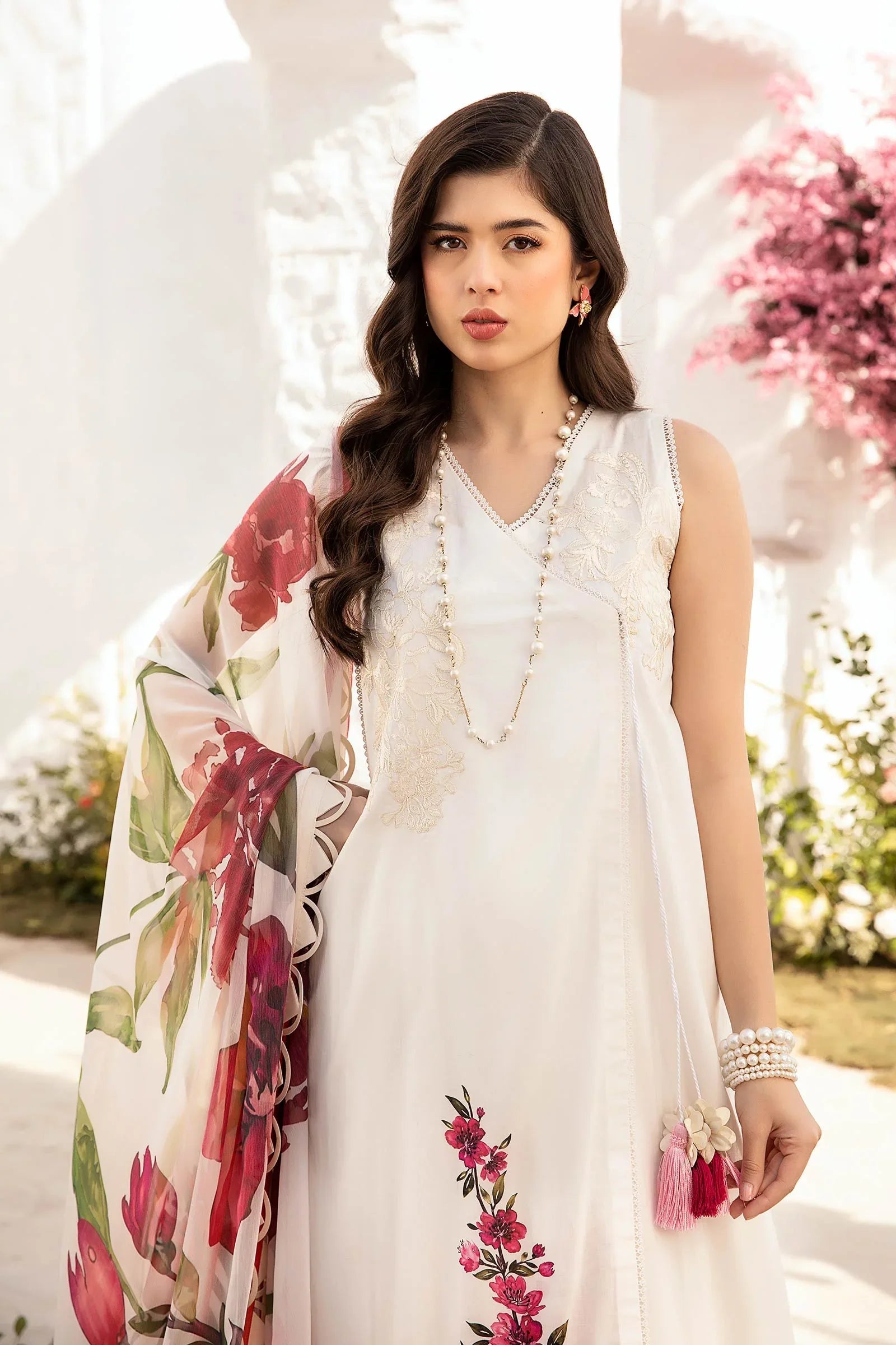 Maria B | M Basic Summer Lawn 25 | MB-CUS25-701B - Aqsa Fabrics
