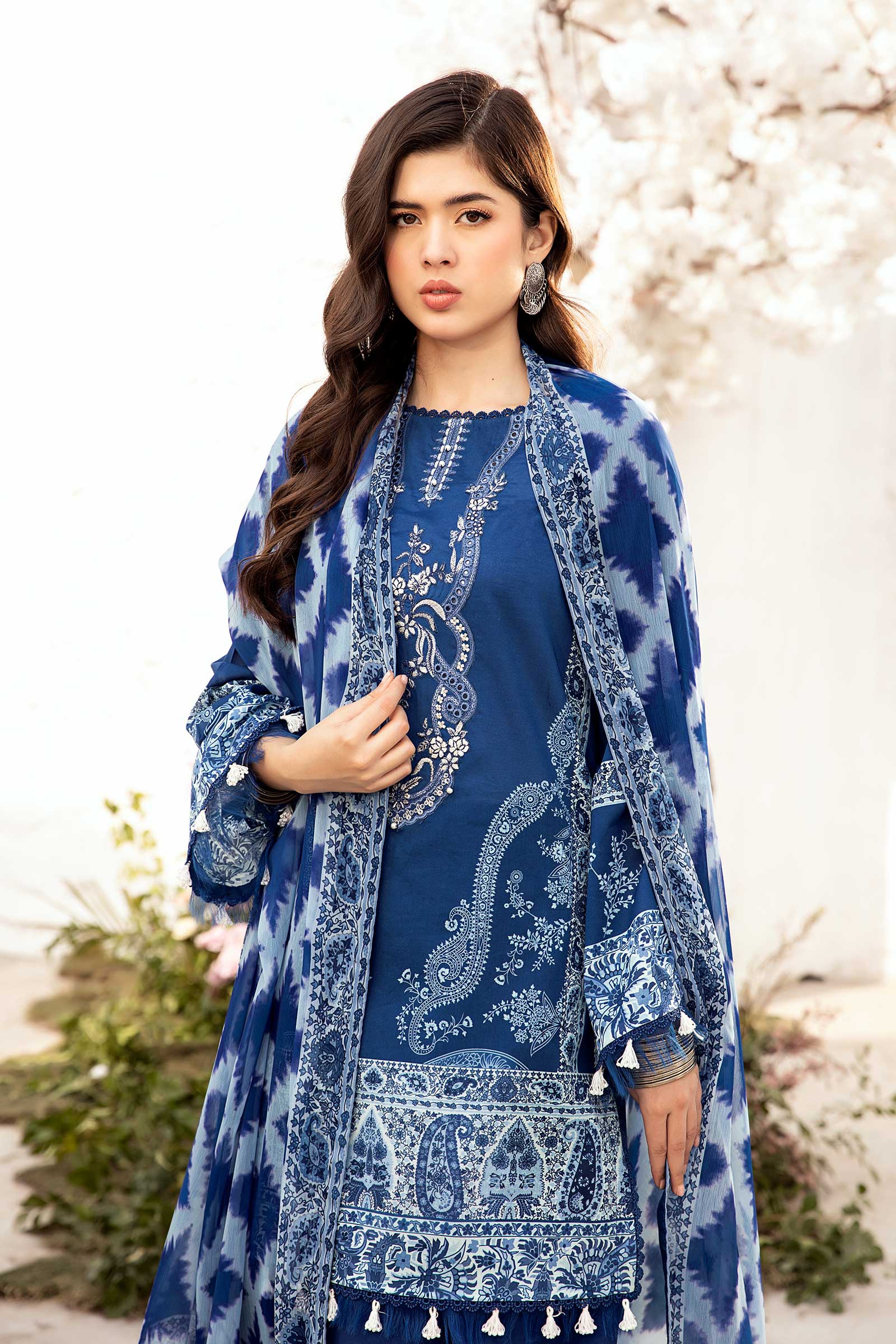 Maria B | M Basic Summer Lawn 25 | MB-CUS25-703B - Aqsa Fabrics