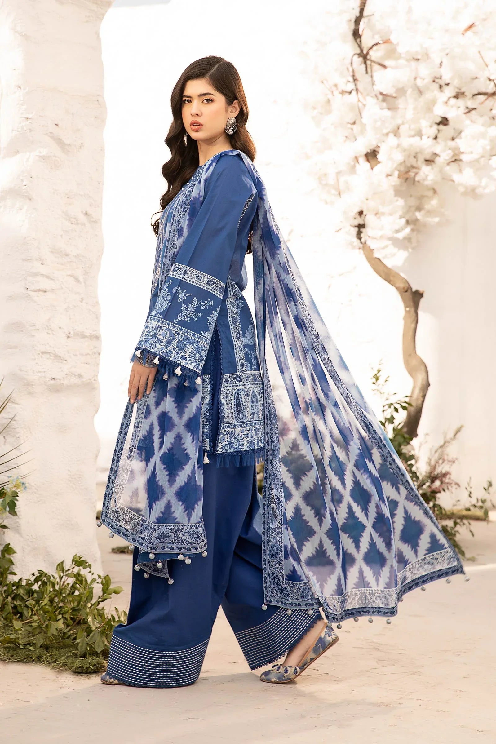 Maria B | M Basic Summer Lawn 25 | MB-CUS25-703B - Aqsa Fabrics