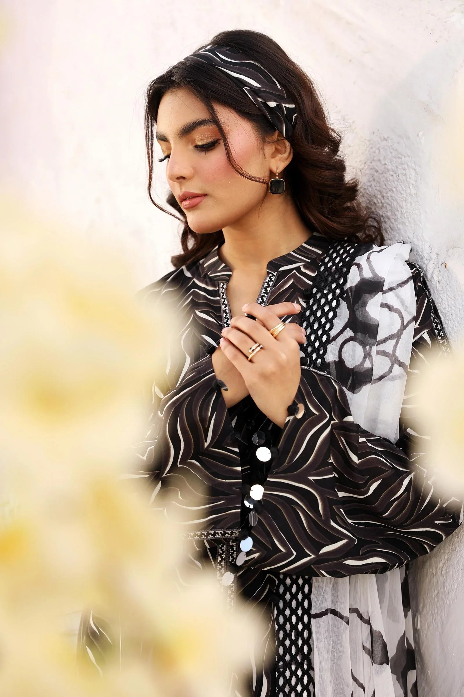 Maria B | M Basic Summer Lawn 25 | MB-CUS25-704B - Aqsa Fabrics