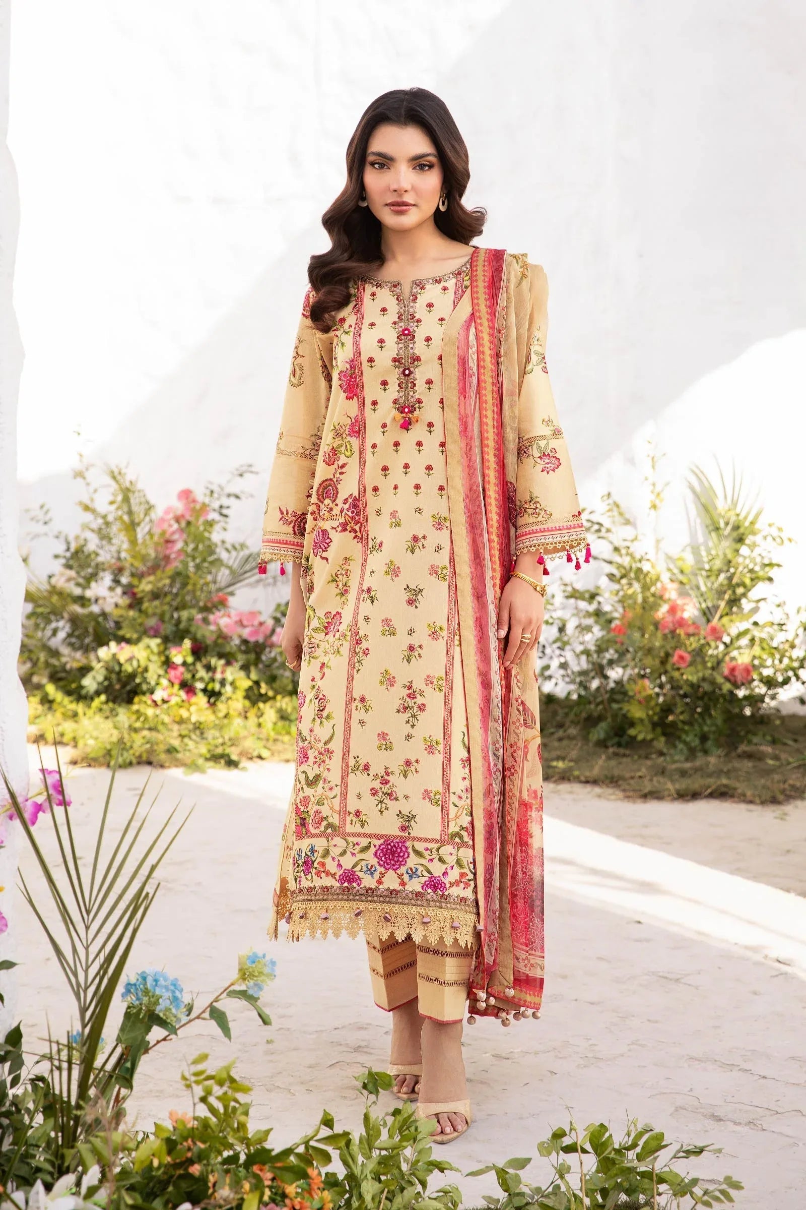 Maria B | M Basic Summer Lawn 25 | MB-CUS25-705A - Aqsa Fabrics
