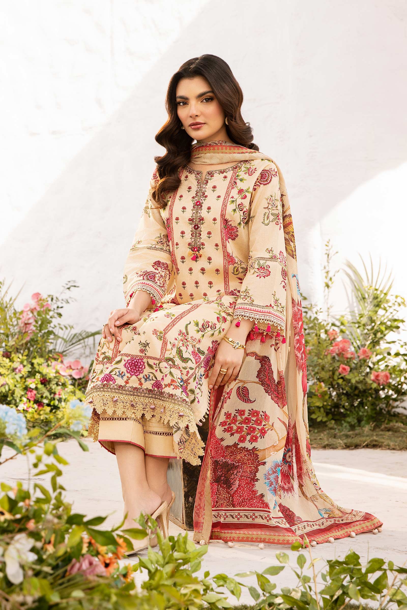 Maria B | M Basic Summer Lawn 25 | MB-CUS25-705A - Aqsa Fabrics