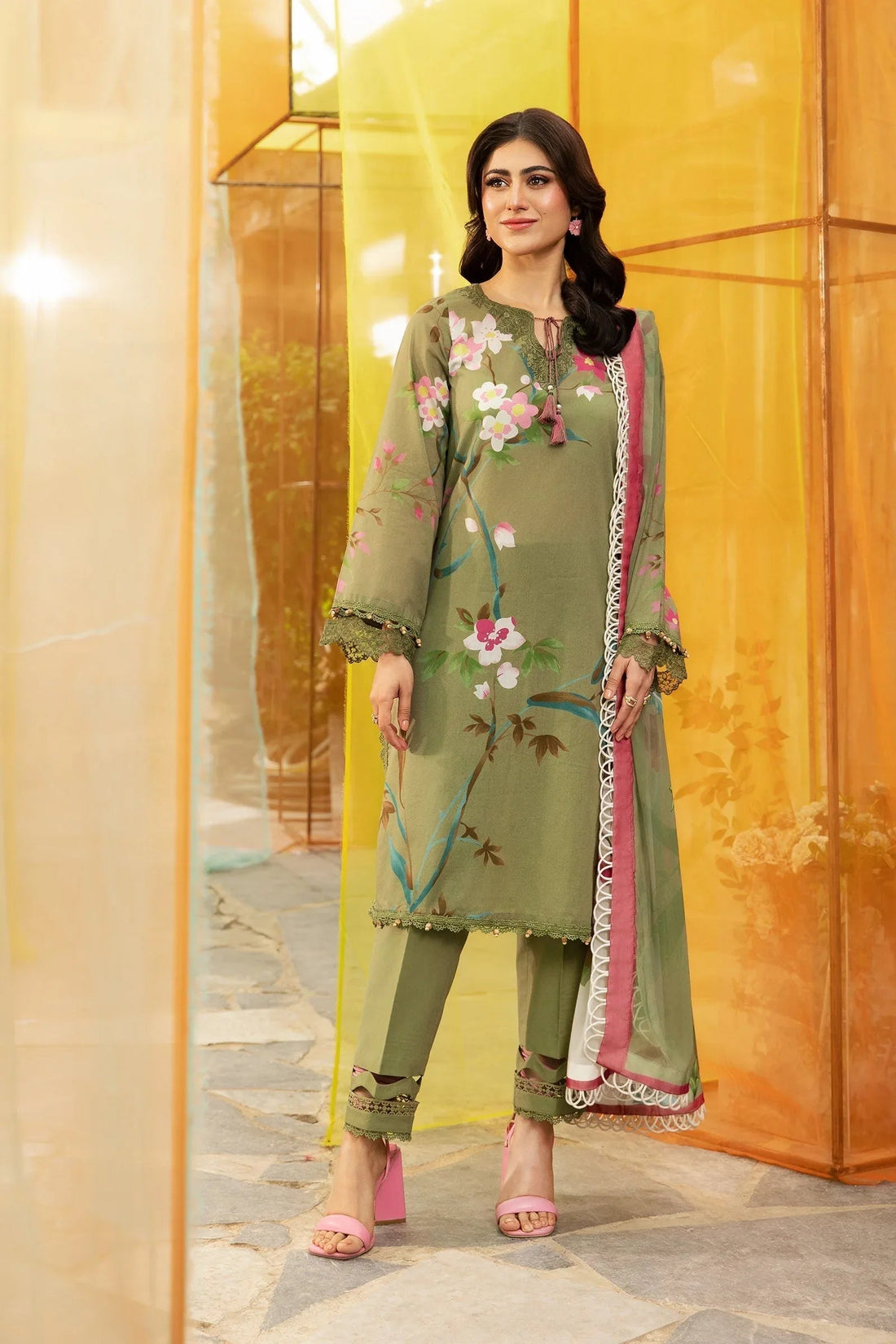 Maria B | M Basic Summer Lawn 25 | MB-CUS25-707A - Aqsa Fabrics