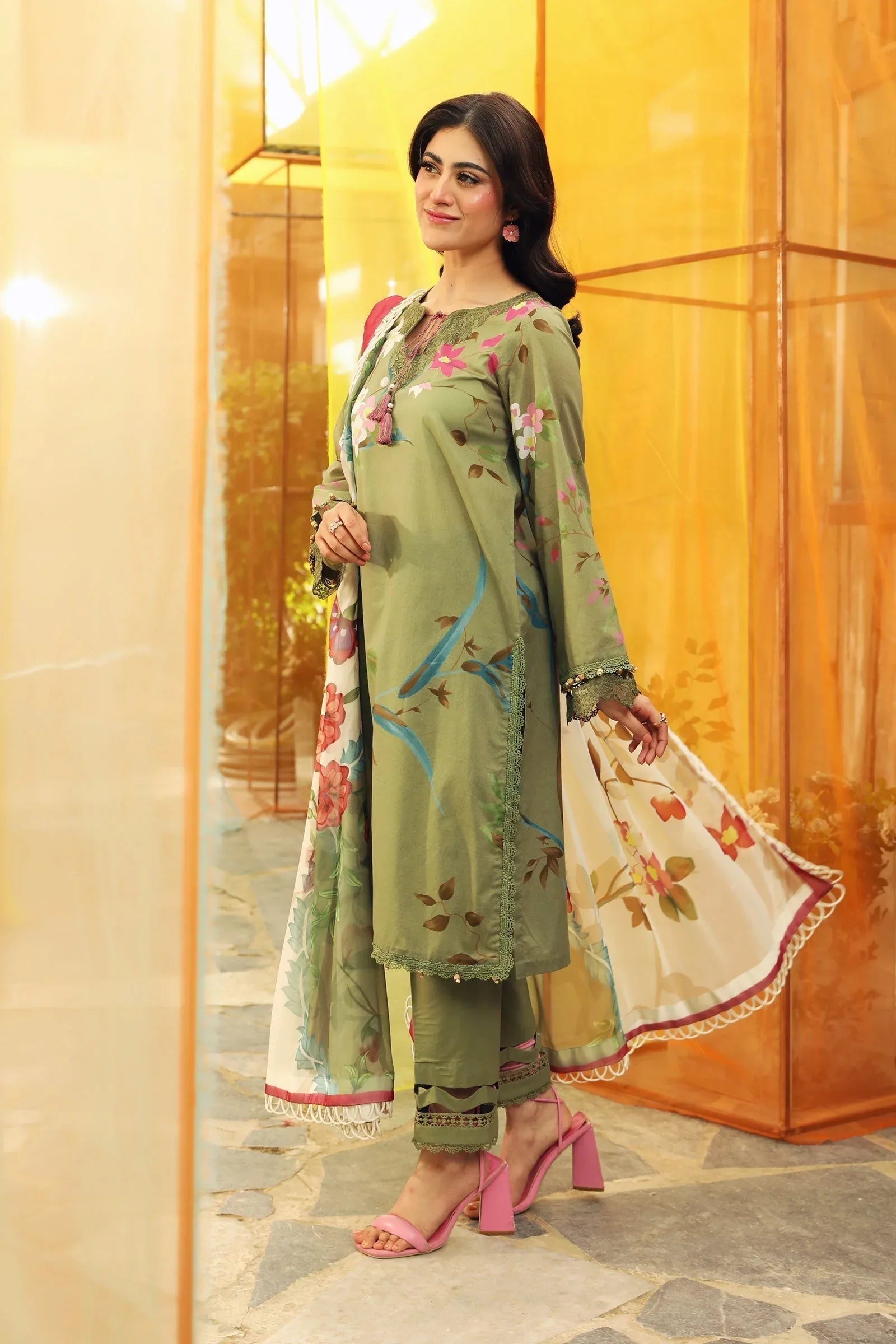 Maria B | M Basic Summer Lawn 25 | MB-CUS25-707A - Aqsa Fabrics