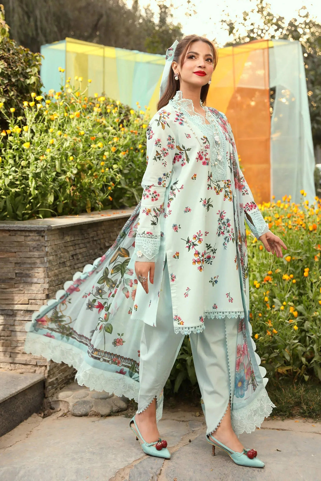 Maria B | M Basic Summer Lawn 25 | MB-CUS25-709B - Aqsa Fabrics