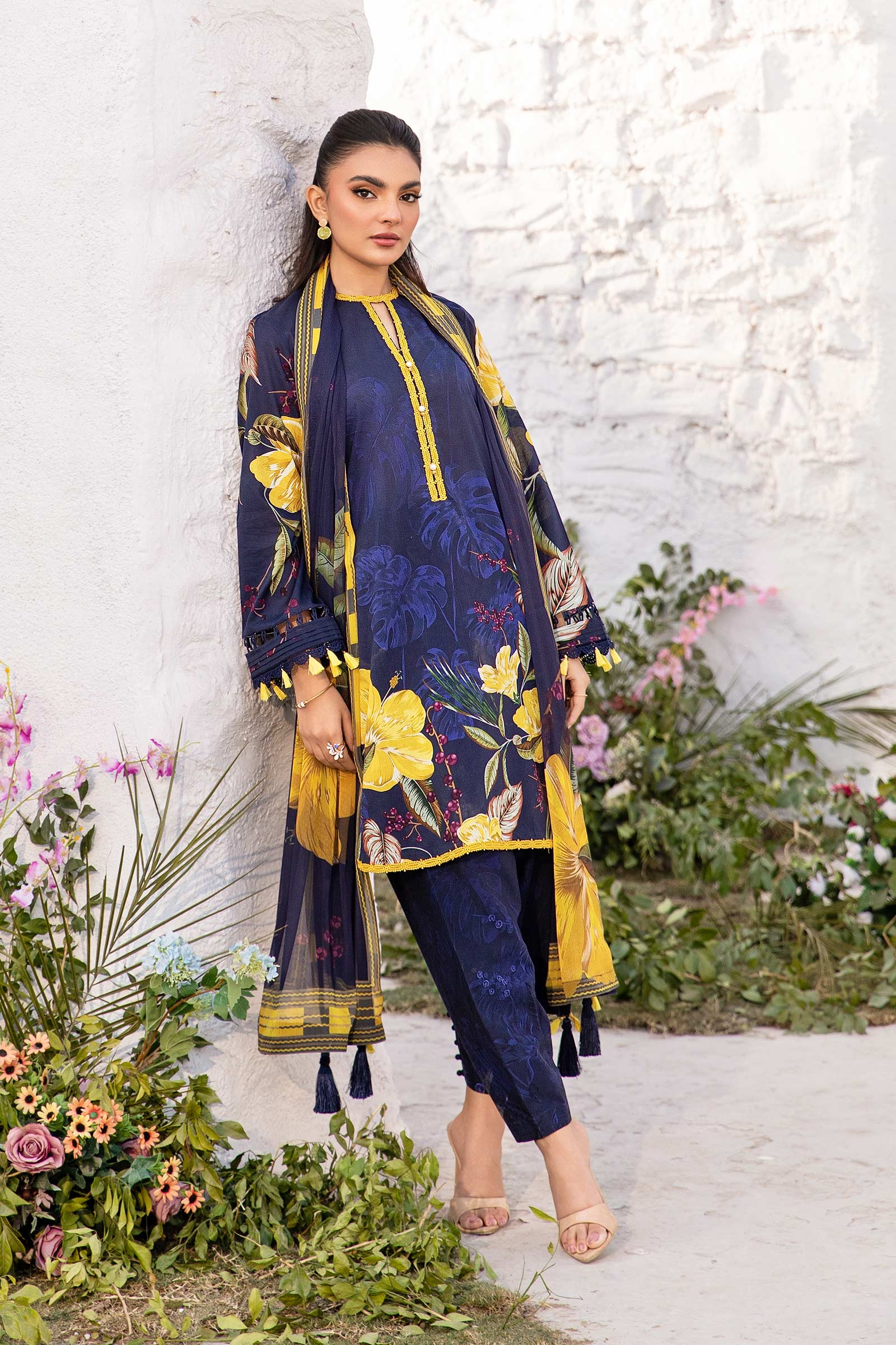 Maria B | M Basic Summer Lawn 25 | MB-CUS25-710B - Aqsa Fabrics