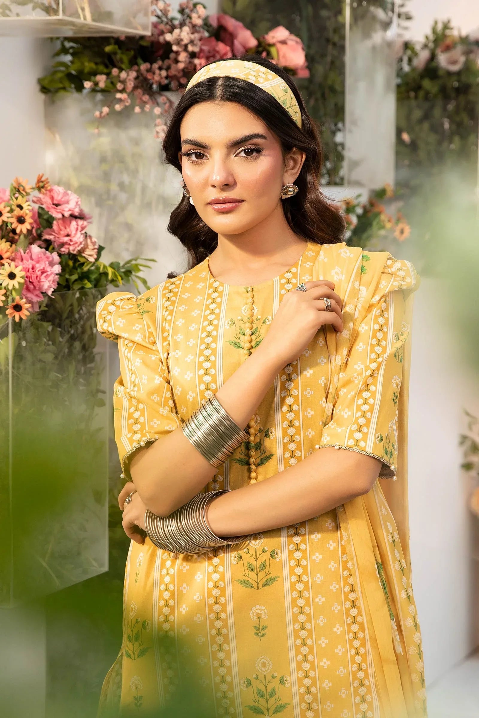 Maria B | M Basic Summer Lawn 25 | MB-CUS25-711A - Aqsa Fabrics