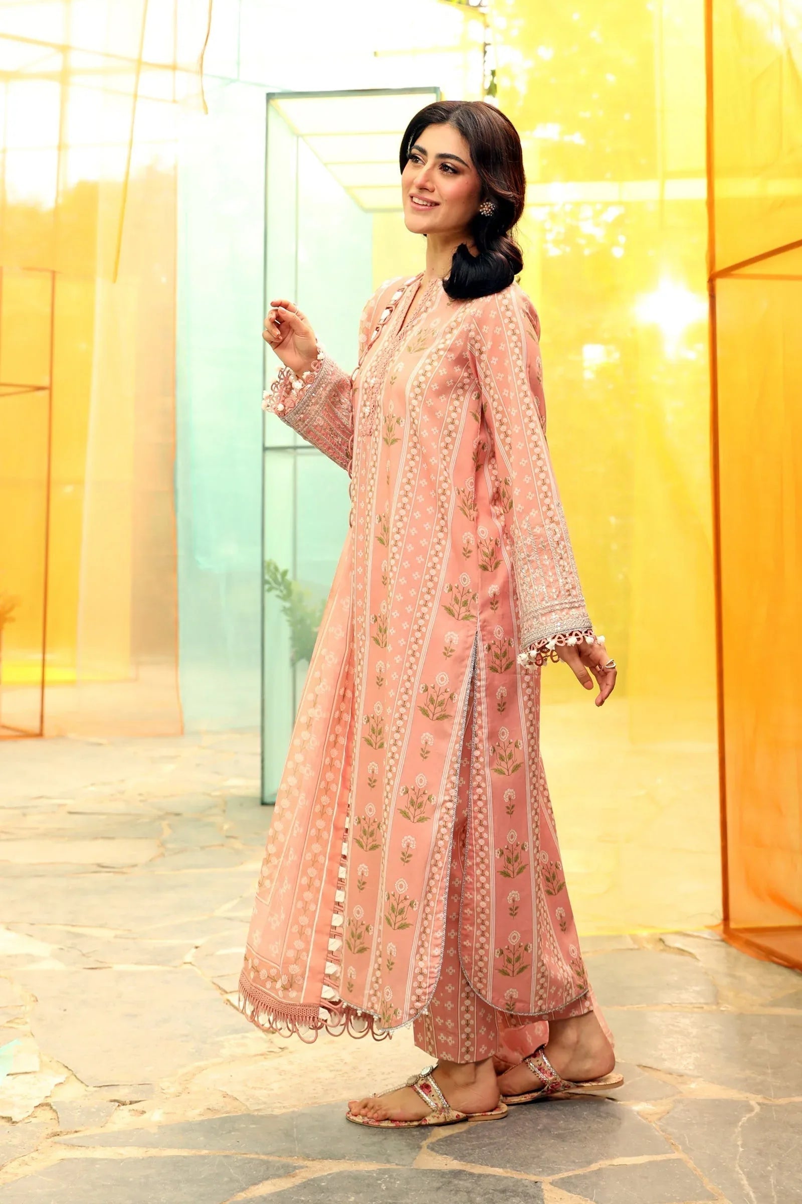 Maria B | M Basic Summer Lawn 25 | MB-CUS25-711B - Aqsa Fabrics
