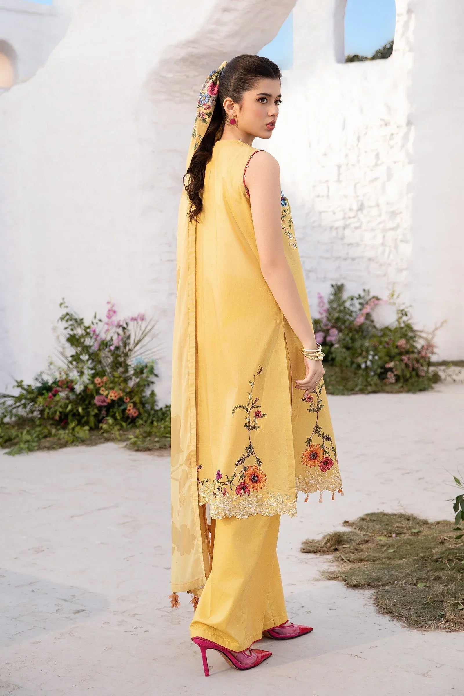 Maria B | M Basic Summer Lawn 25 | MB-CUS25-712A - Aqsa Fabrics