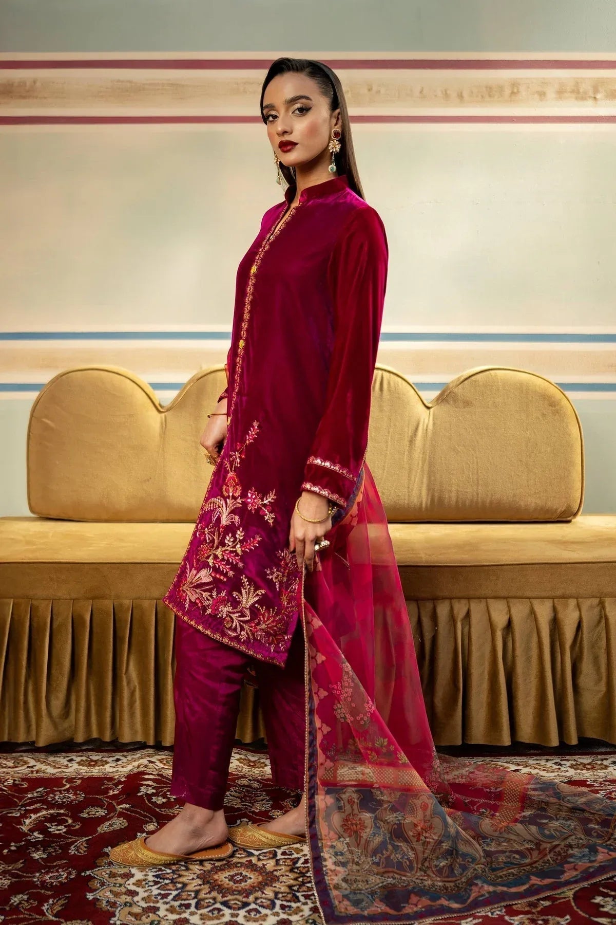 Maria B | M Basics Festive Velvet | MB-USW24-605 - Aqsa Fabrics