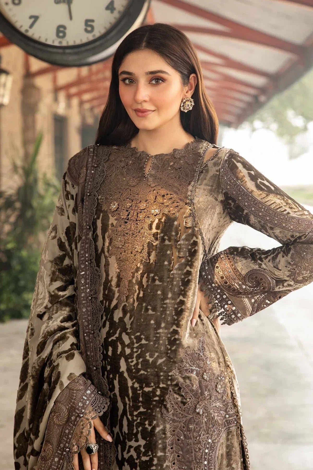 Maria B | Winter Luxe 24 | DL-1201 - Aqsa Fabrics