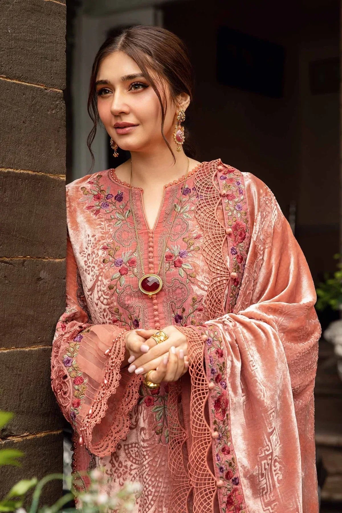 Maria B | Winter Luxe 24 | DL-1206 - Aqsa Fabrics