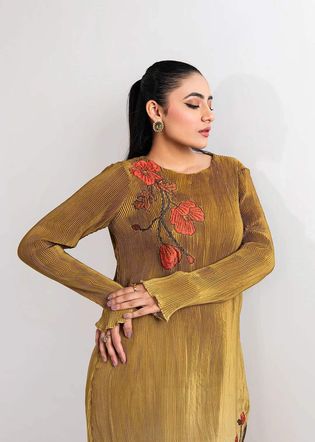 Maria Osama Khan | Claire Pleated Silk | Honeycomb - Aqsa Fabrics