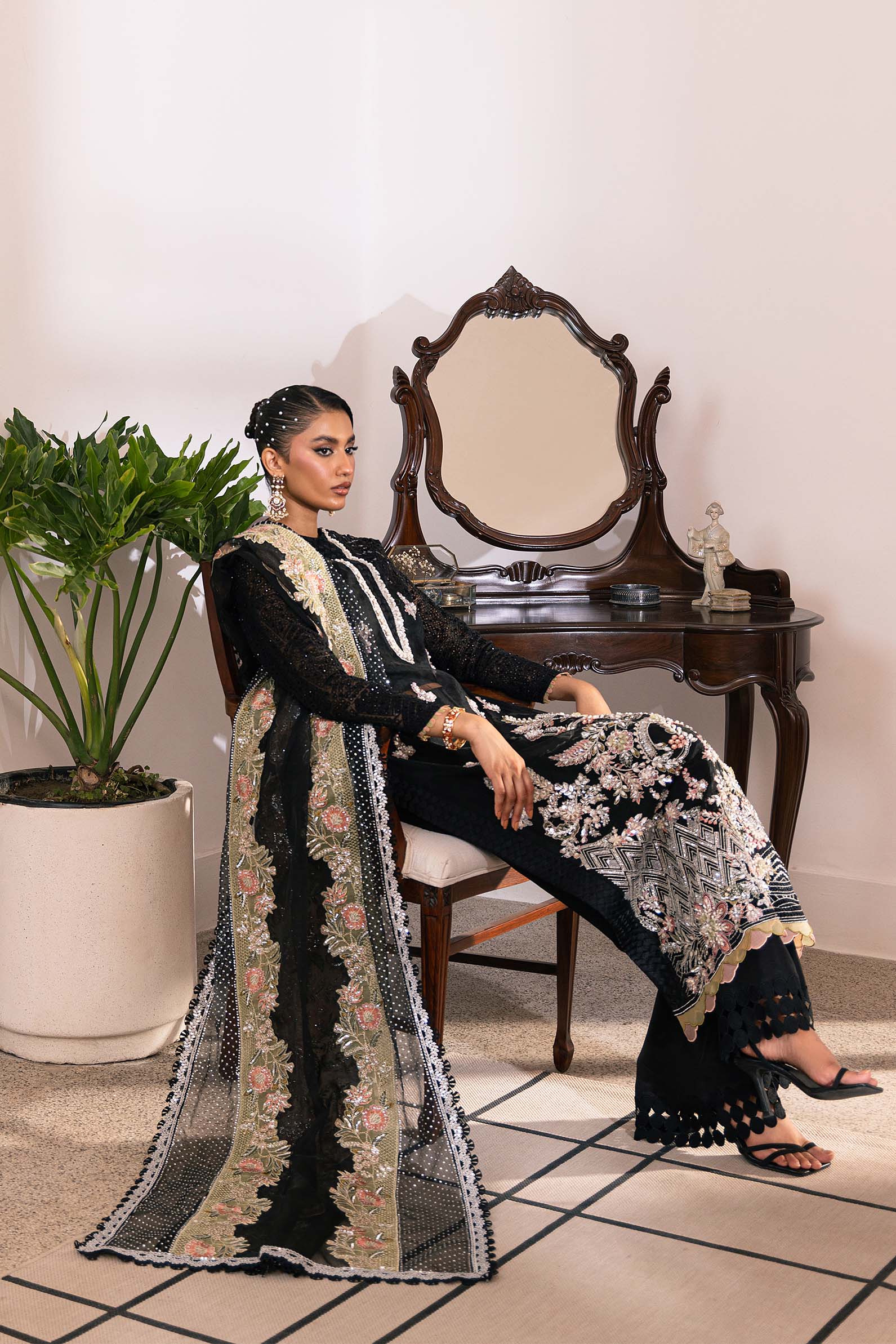 Maryam Hussain | Marwa Luxury Formals 24 | Sitara - Aqsa Fabrics