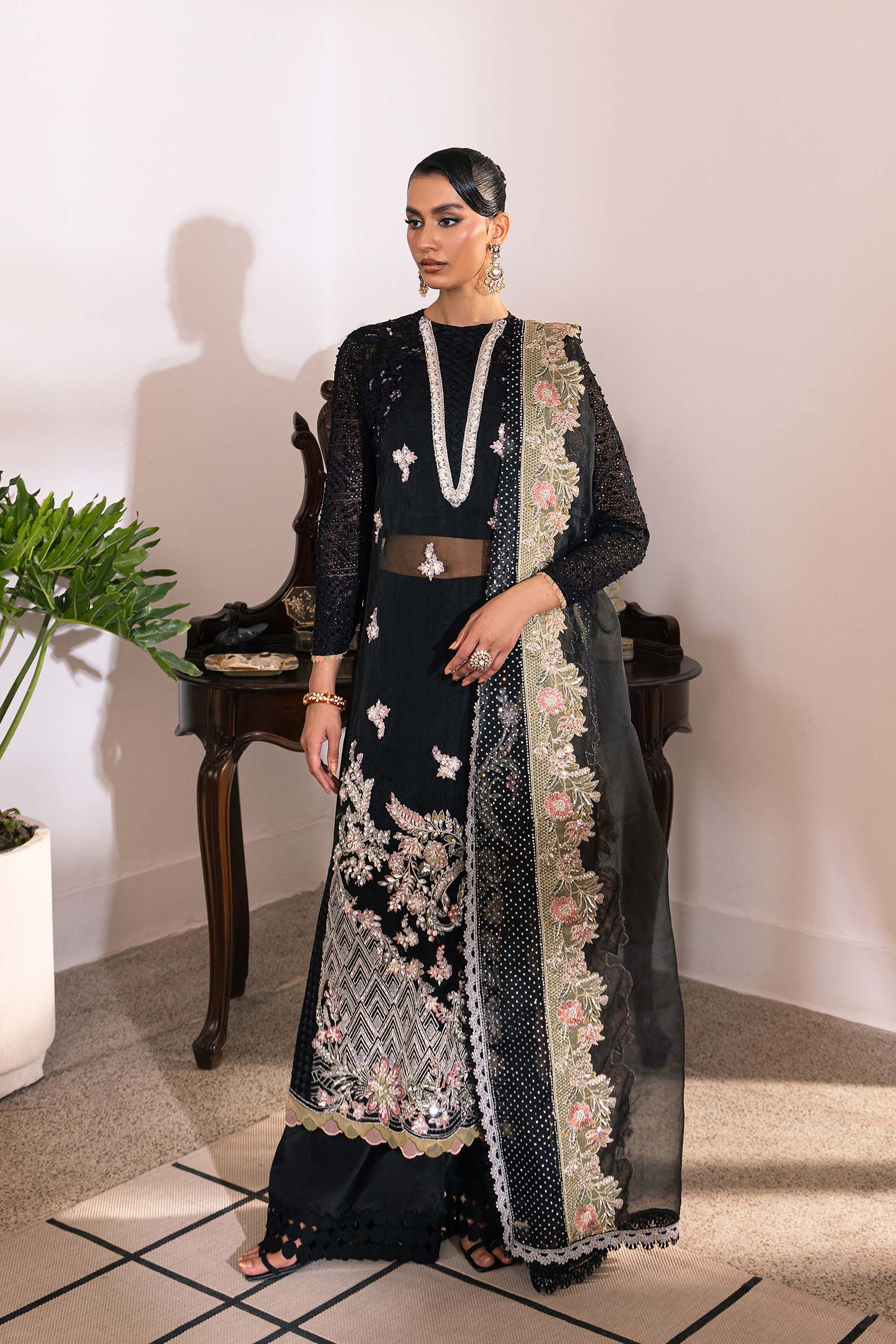 Maryam Hussain | Marwa Luxury Formals 24 | Sitara - Aqsa Fabrics